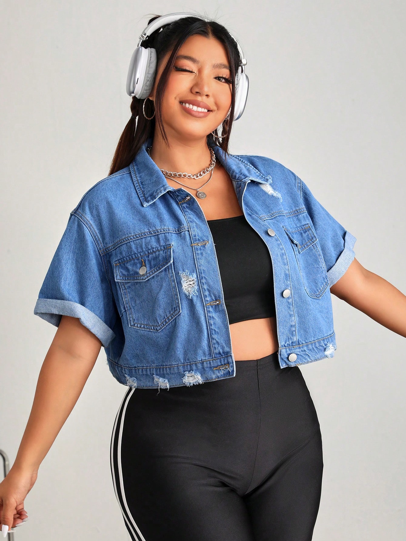 In Short Sleeve Plus Size Denim Jackets