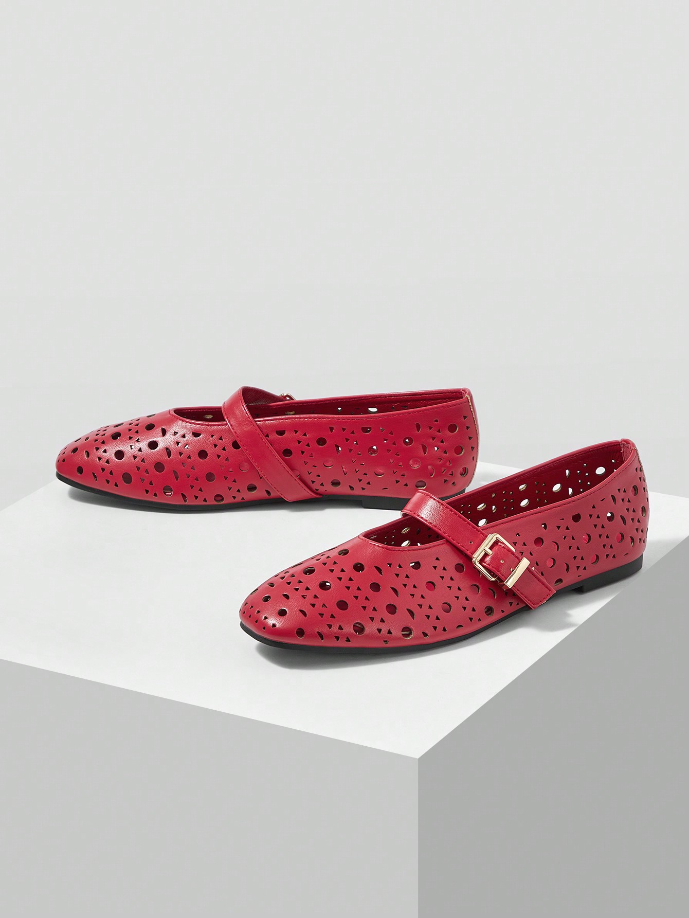 In Red Women Flats