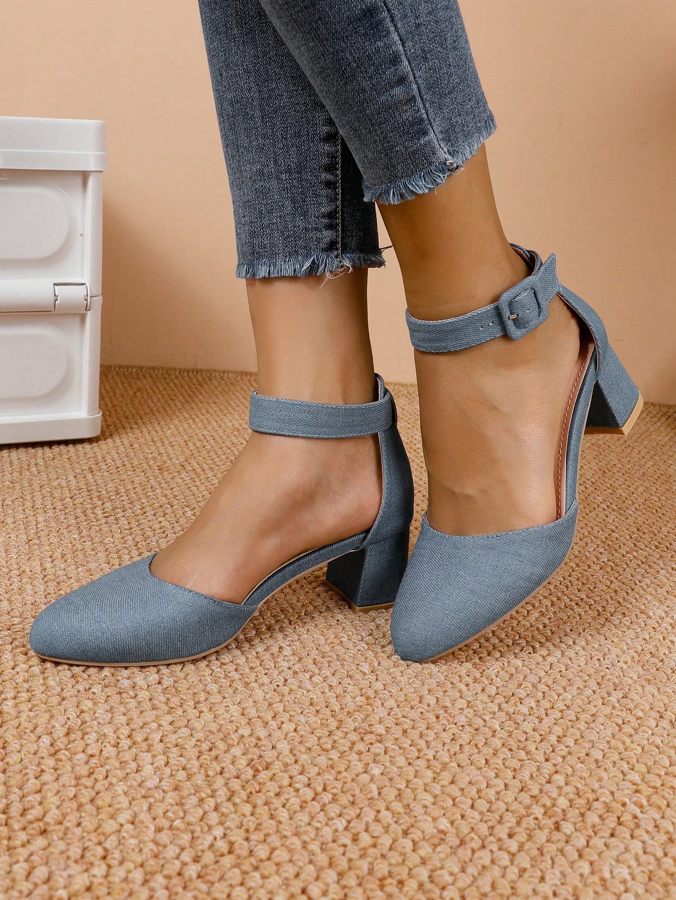 In Blue Women Pumps