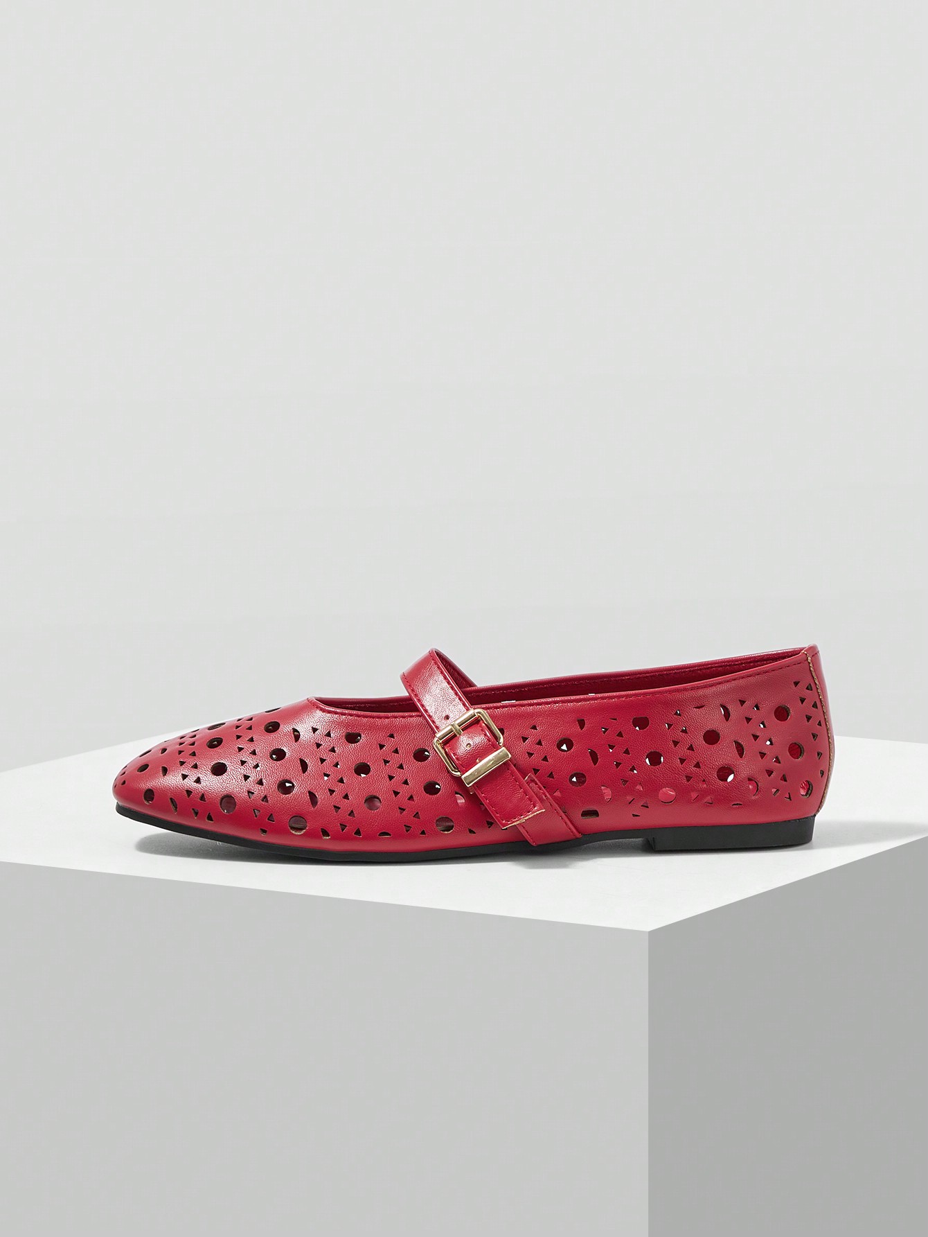 In Red Women Flats