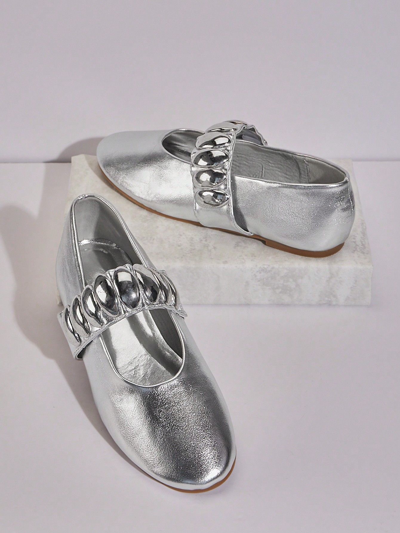 In Silver Women Flats