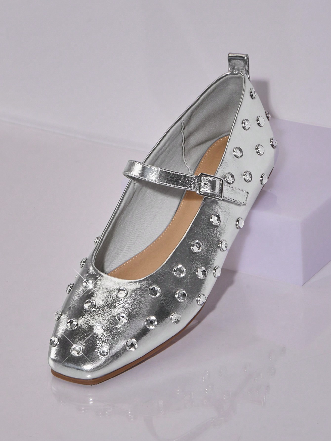 In Silver Women Flats