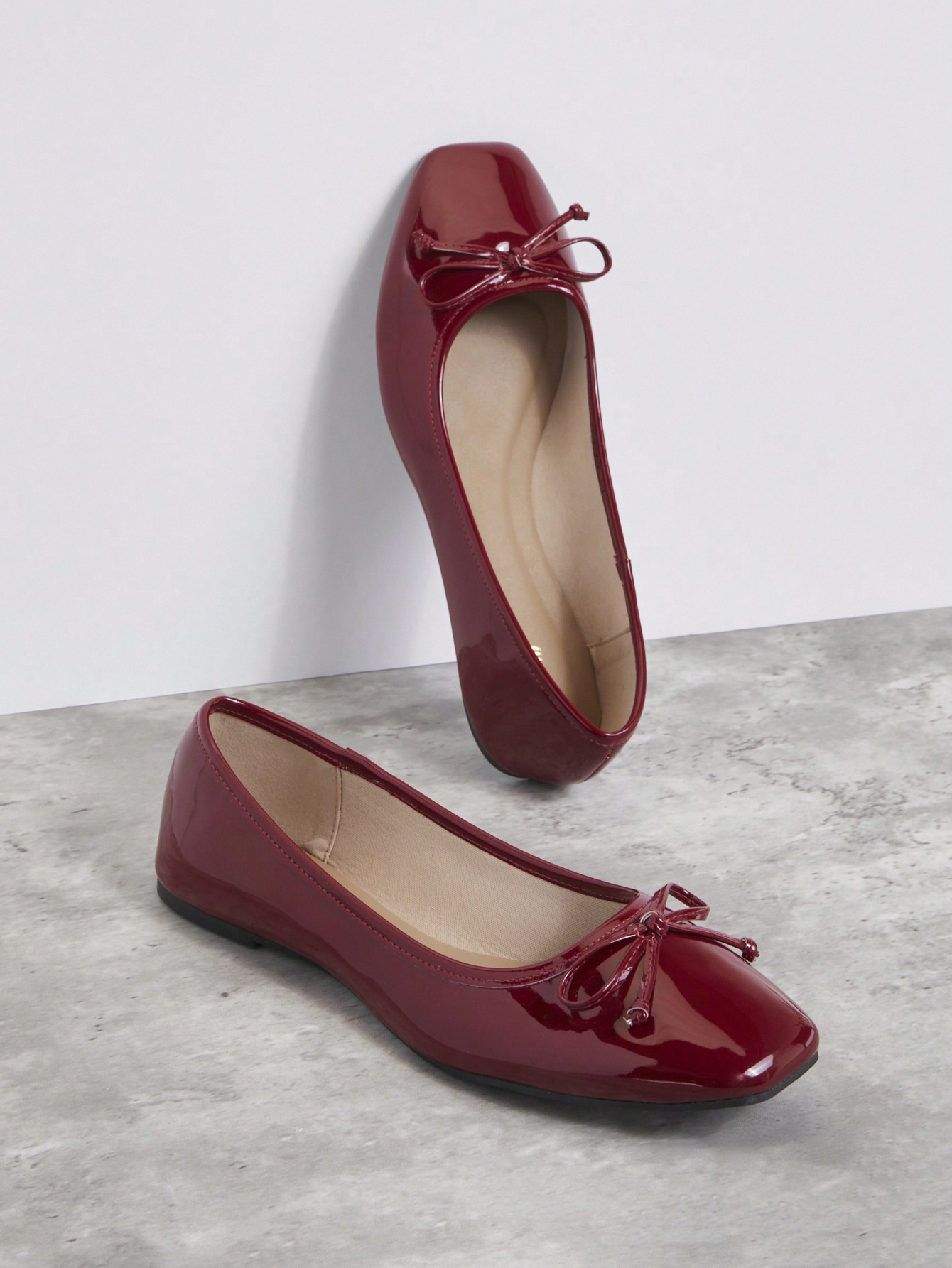 In Burgundy Women Shoes