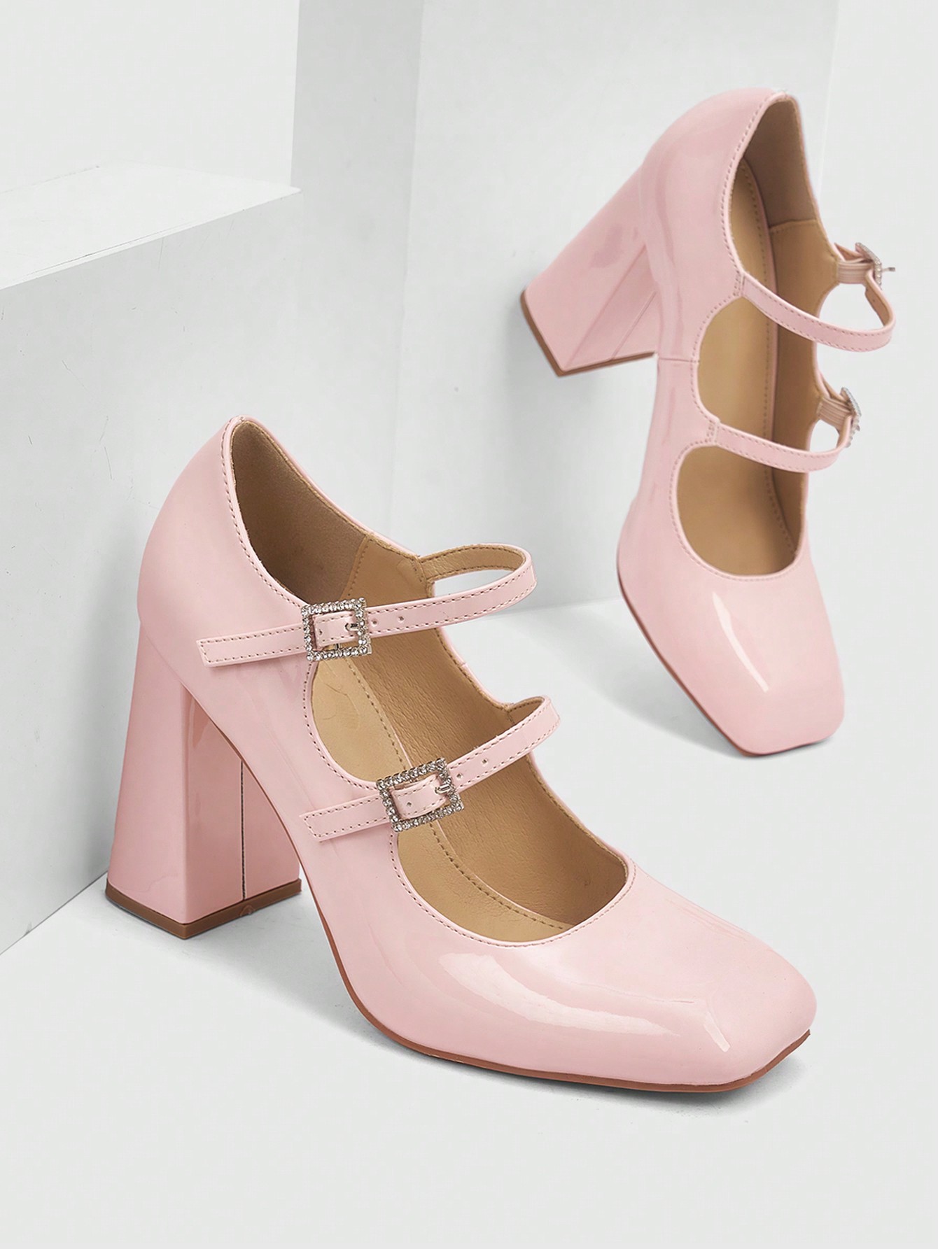 In Pink Women Pumps