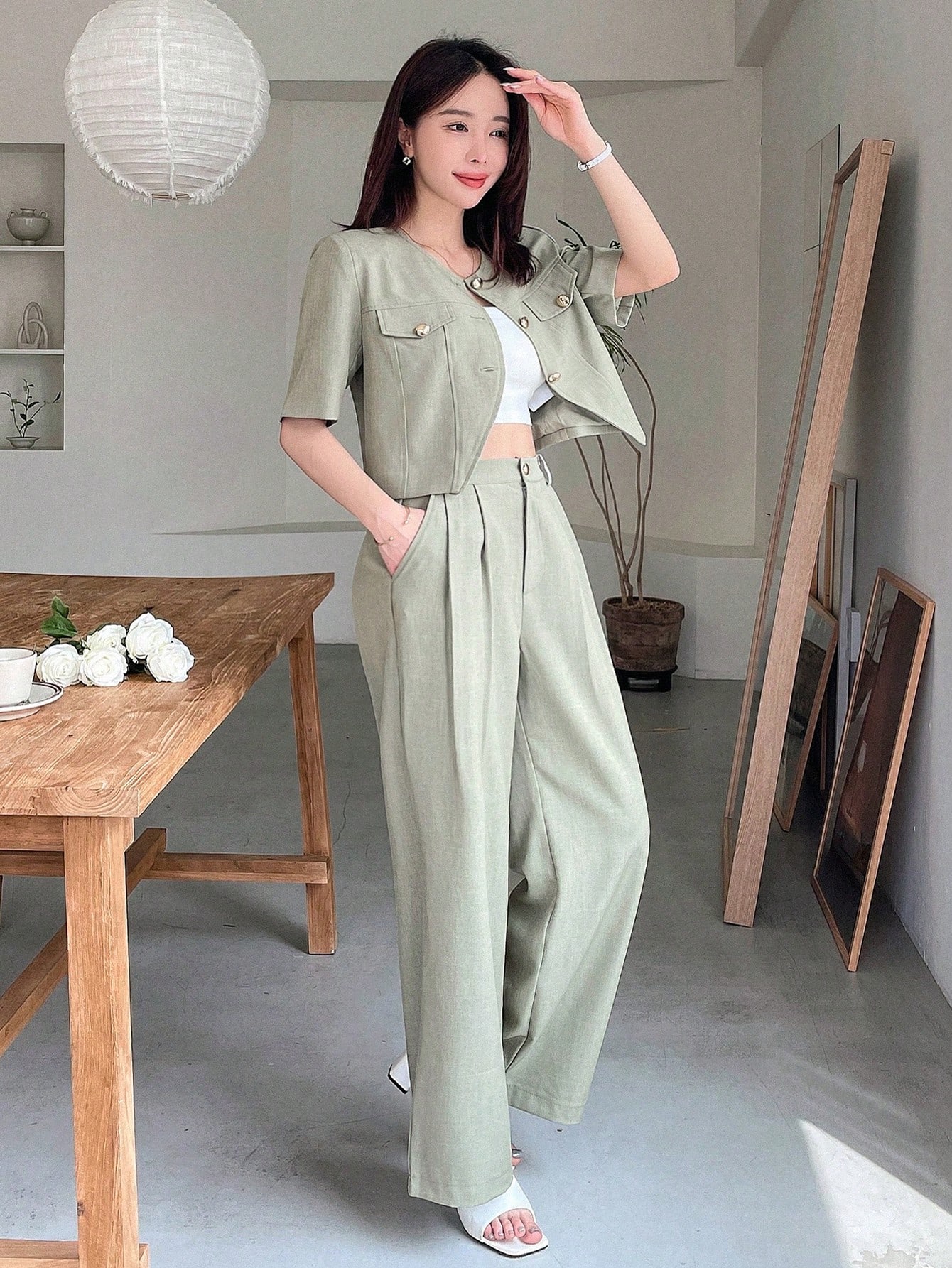 In Short Sleeve Women Suit Sets