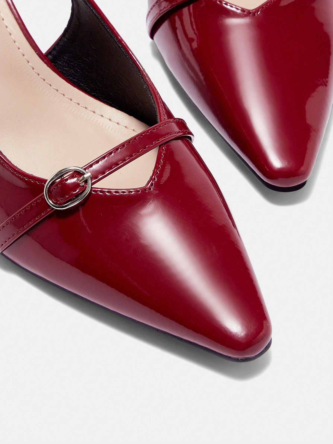 In Burgundy Women Pumps