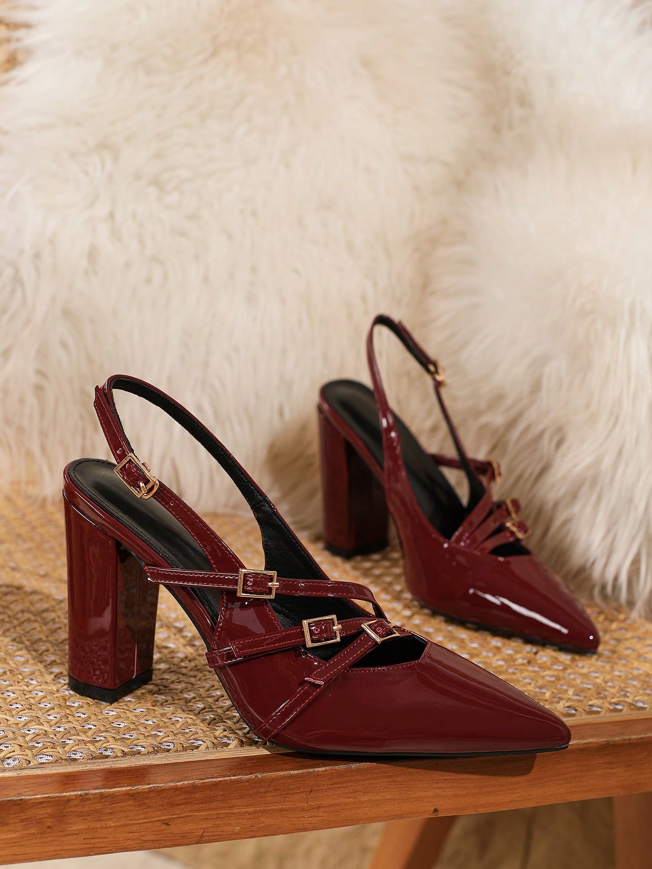 In Burgundy Women Pumps