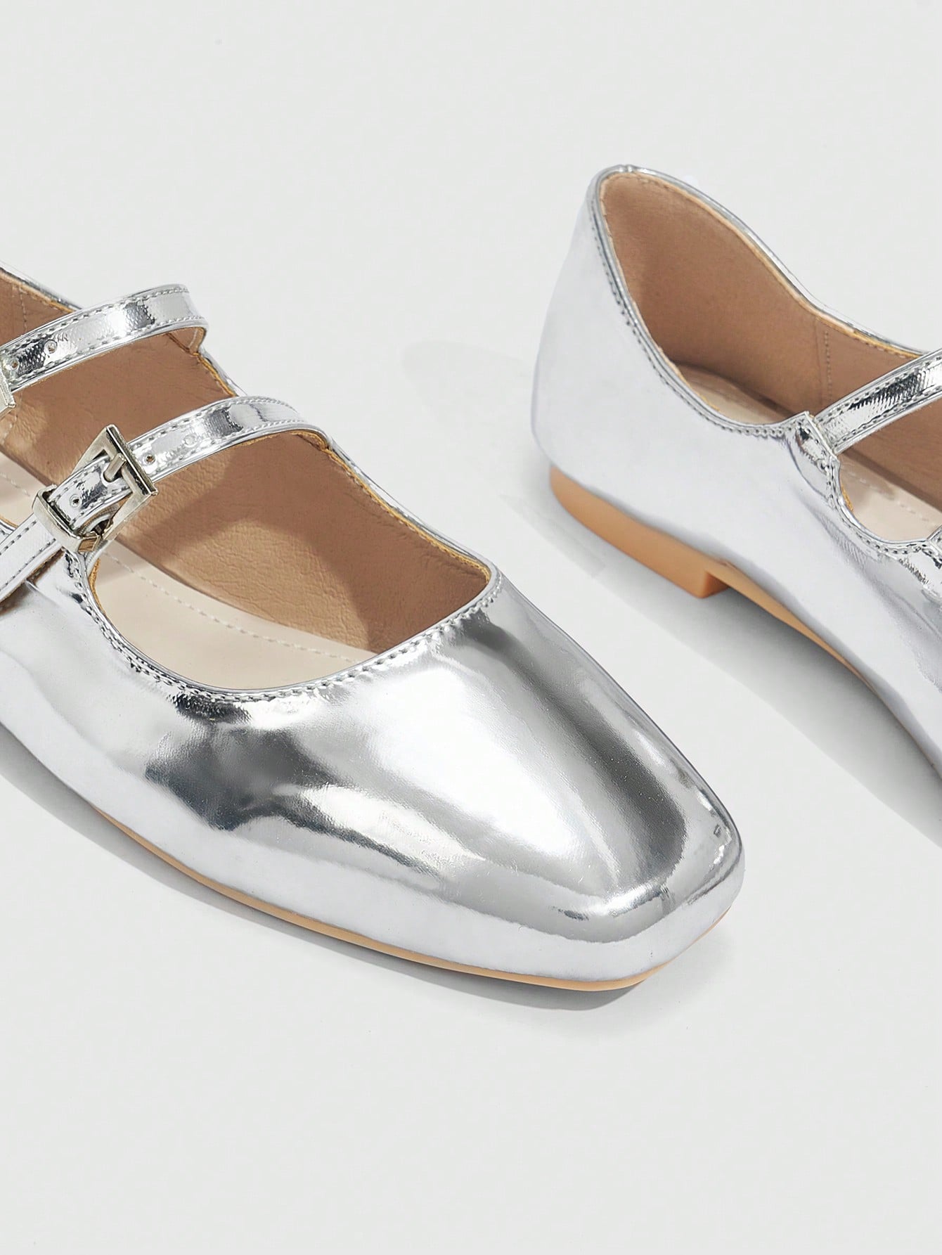 In Silver Women Flats