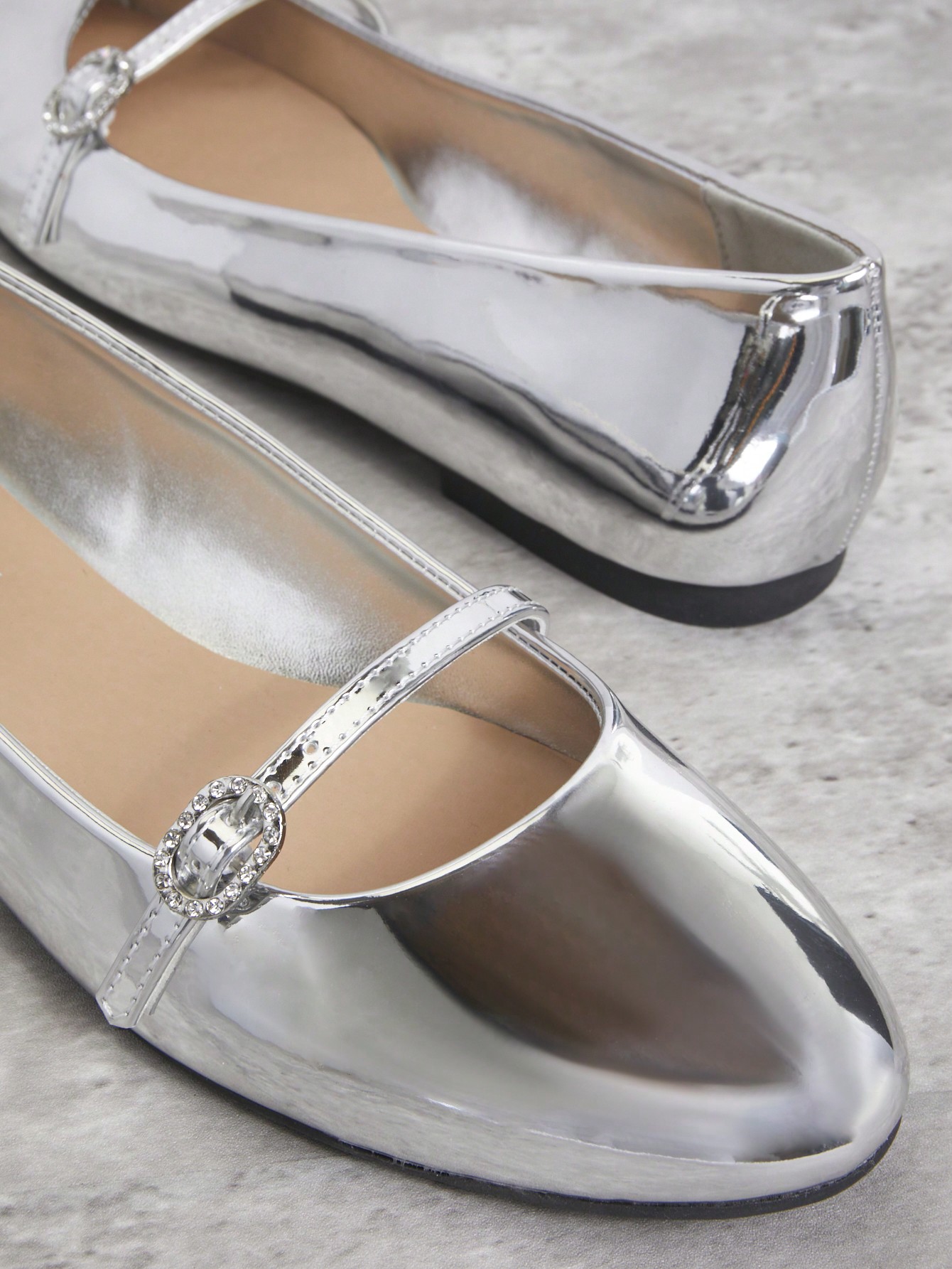 In Silver Women Flats