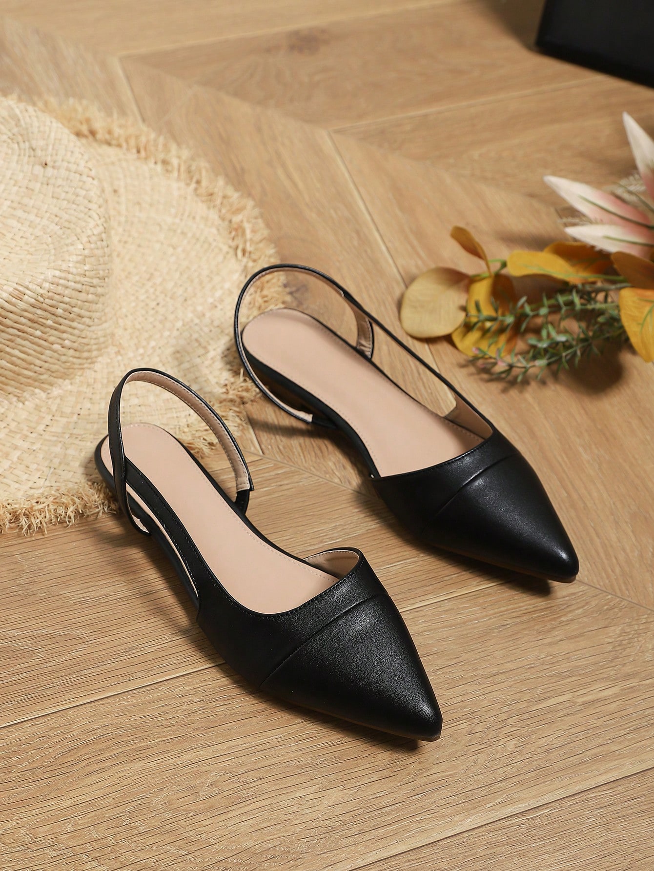 In Black Women Flats