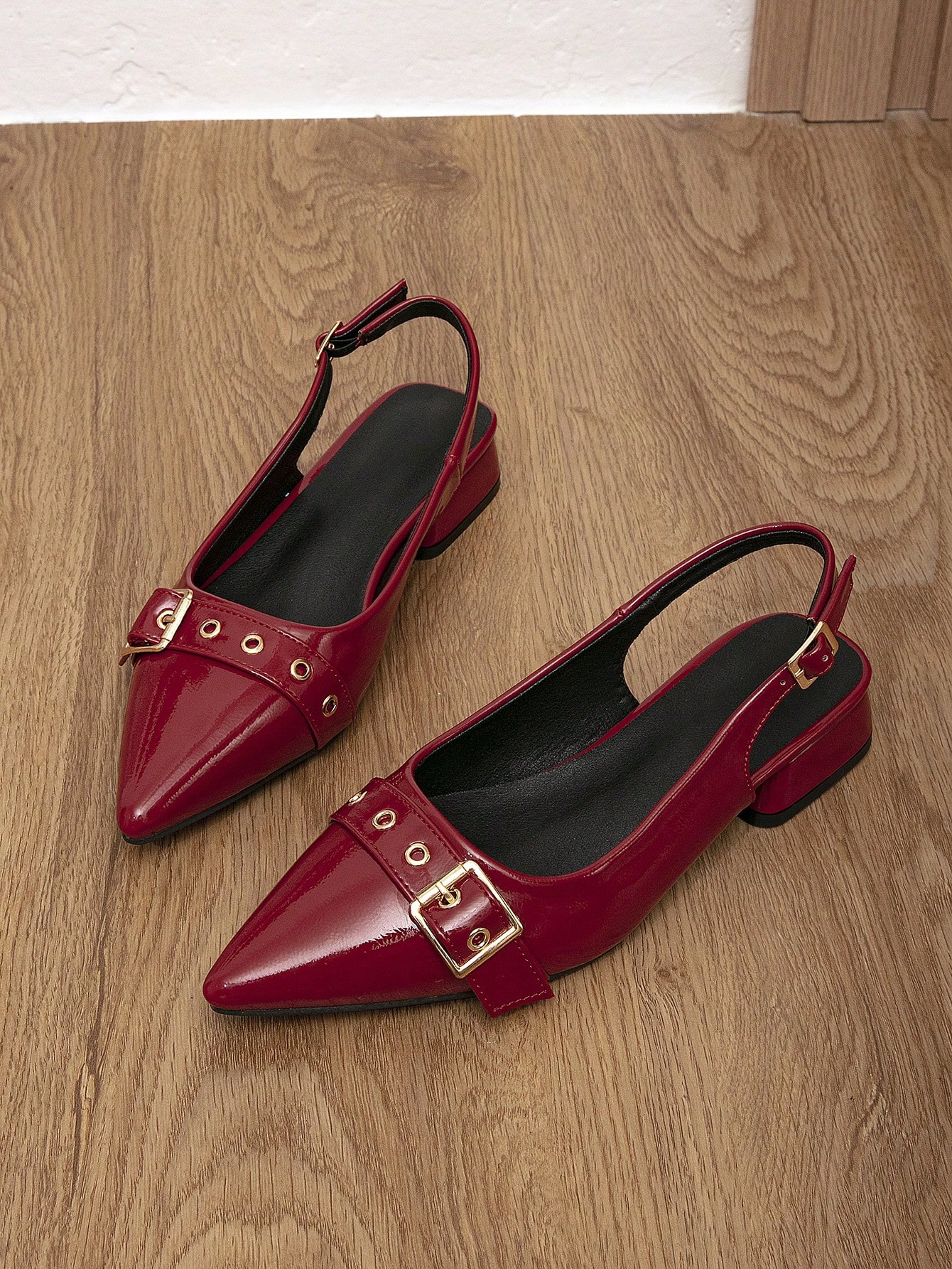 In Burgundy Women Flats