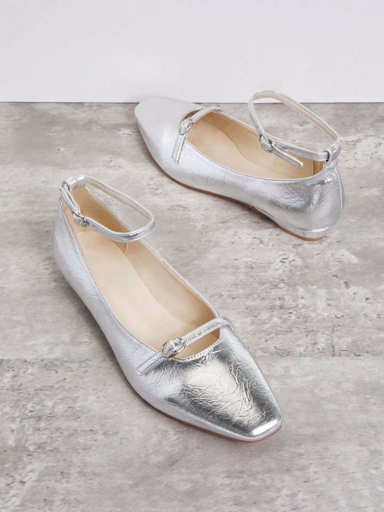 In Silver Women Flats