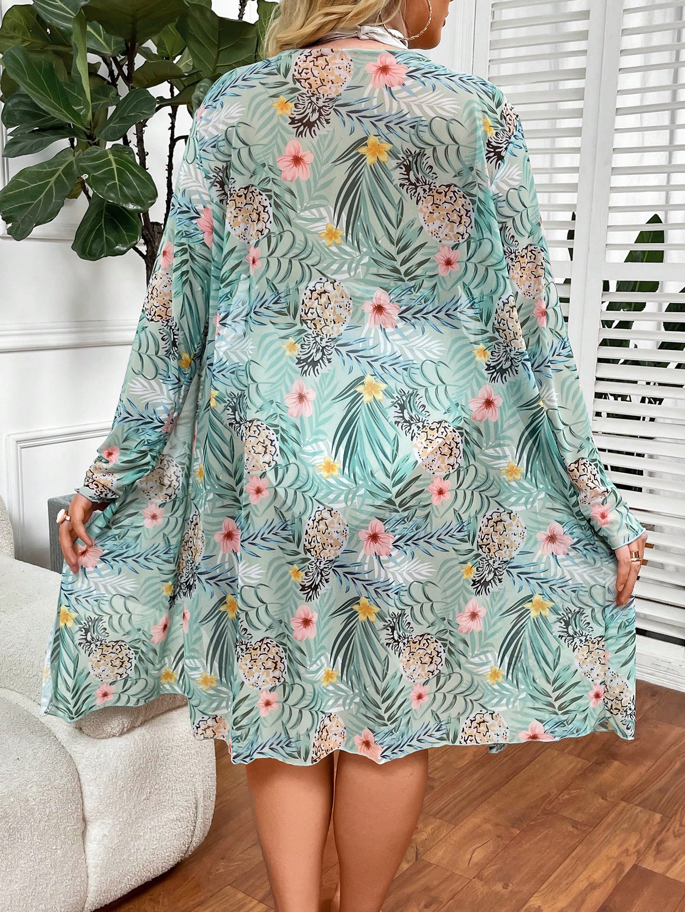 In Long Sleeve Plus Size Kimonos