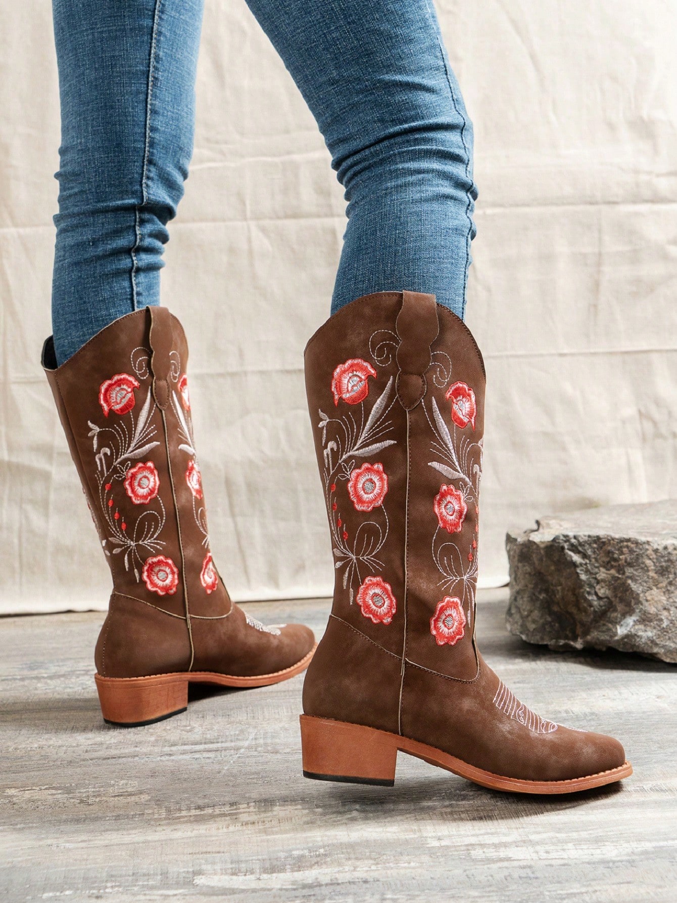 In Brown Women Mid-Calf Boots