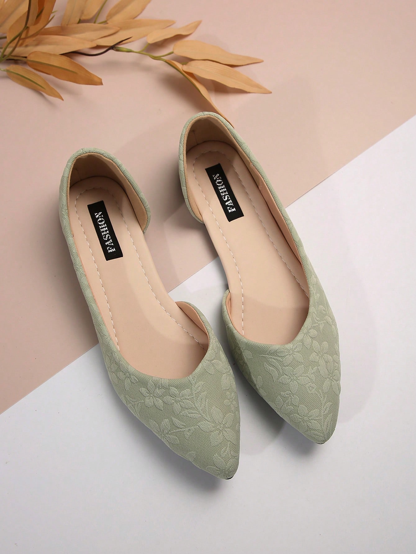 In Green Women Flats