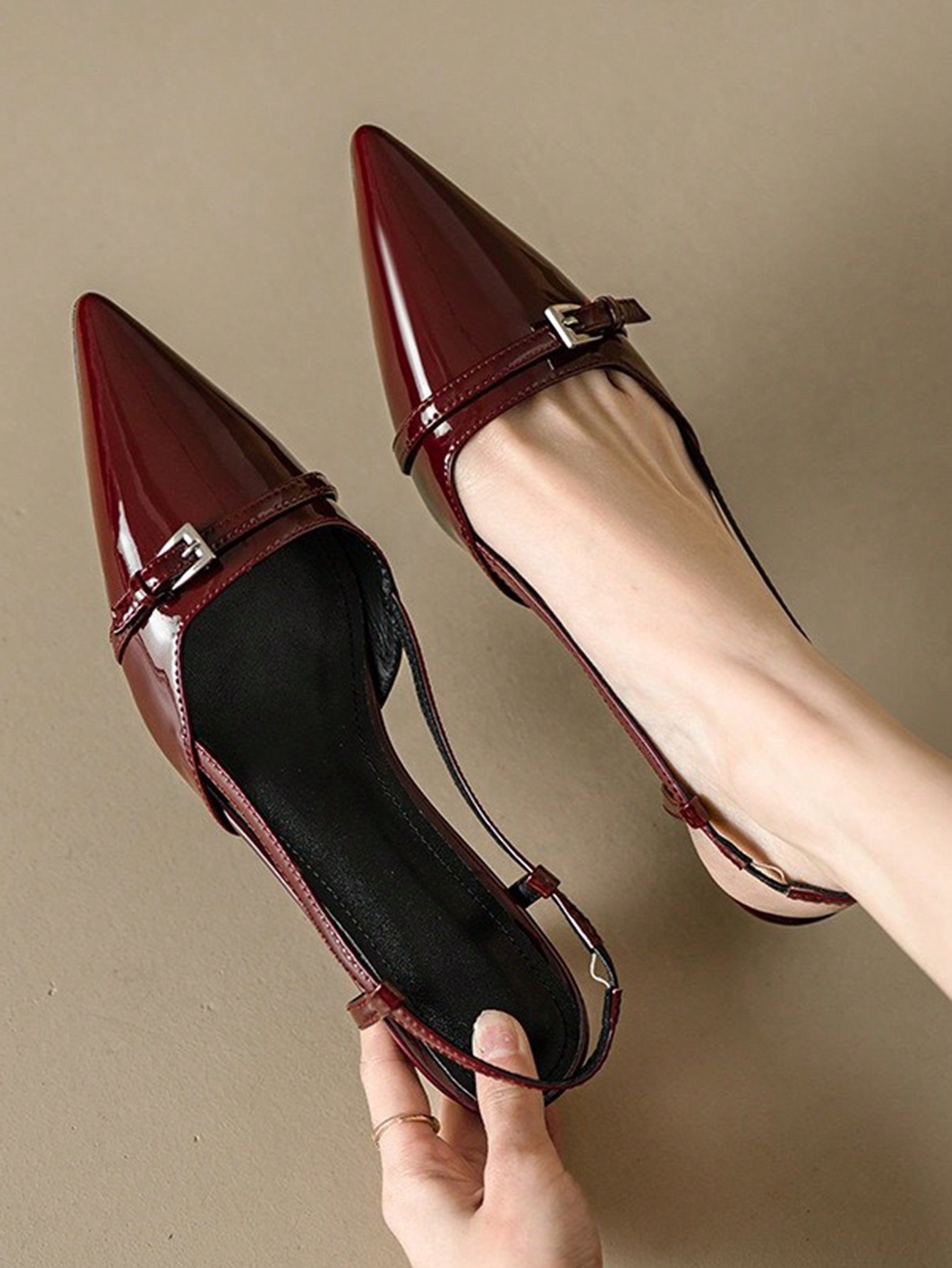 In Burgundy Women Pumps