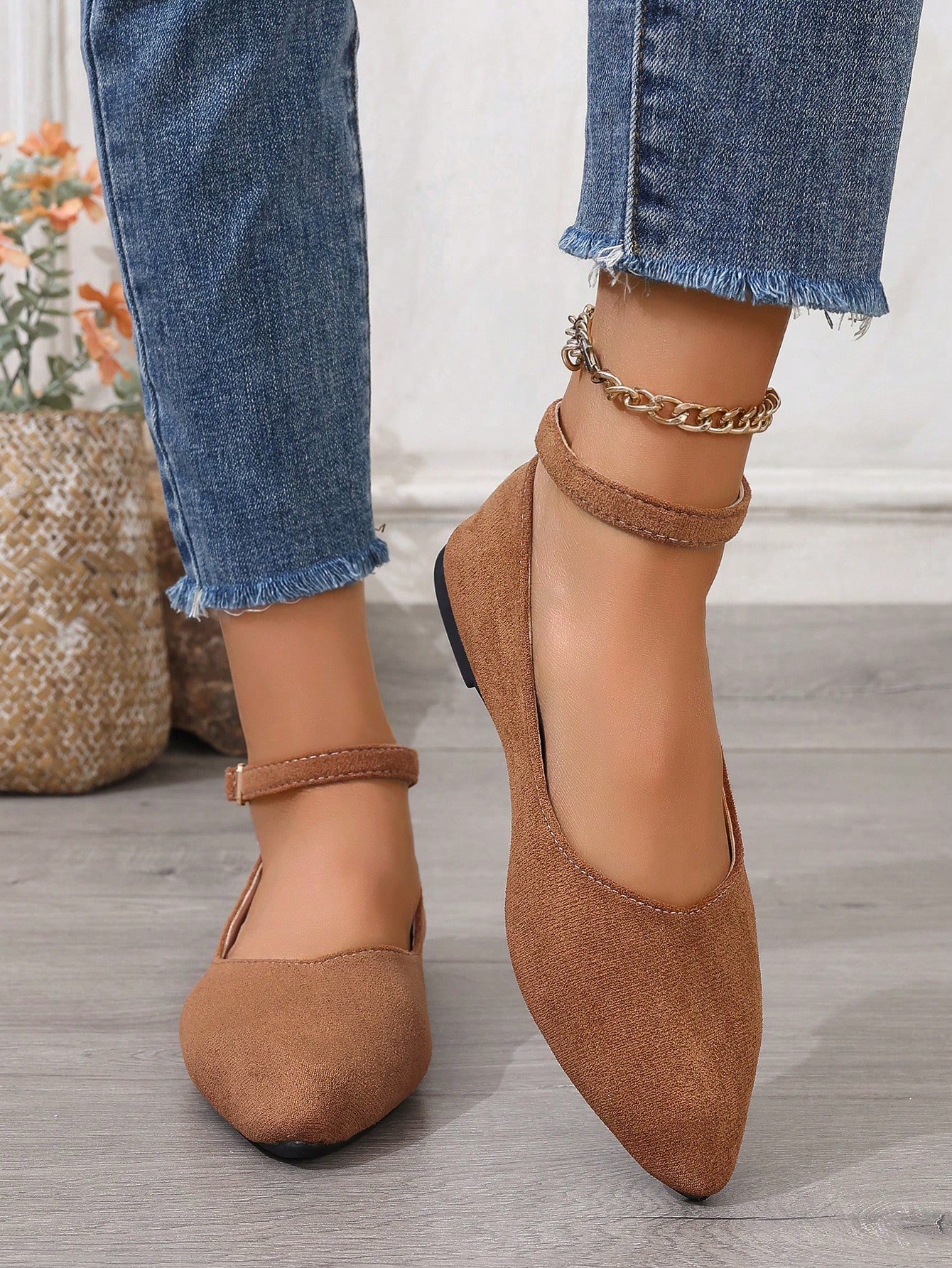 In Brown Women Flats