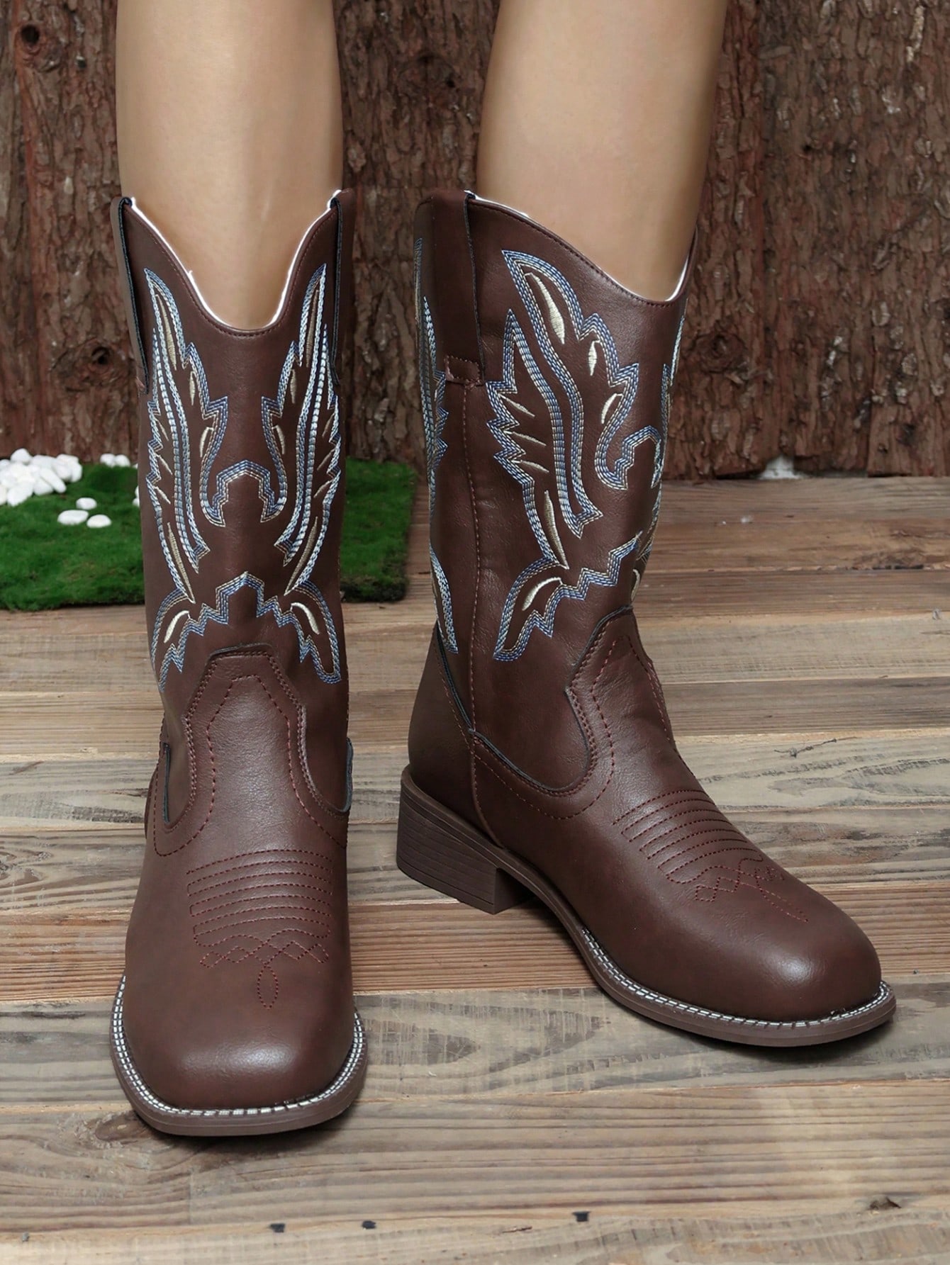 In Brown Women Mid-Calf Boots