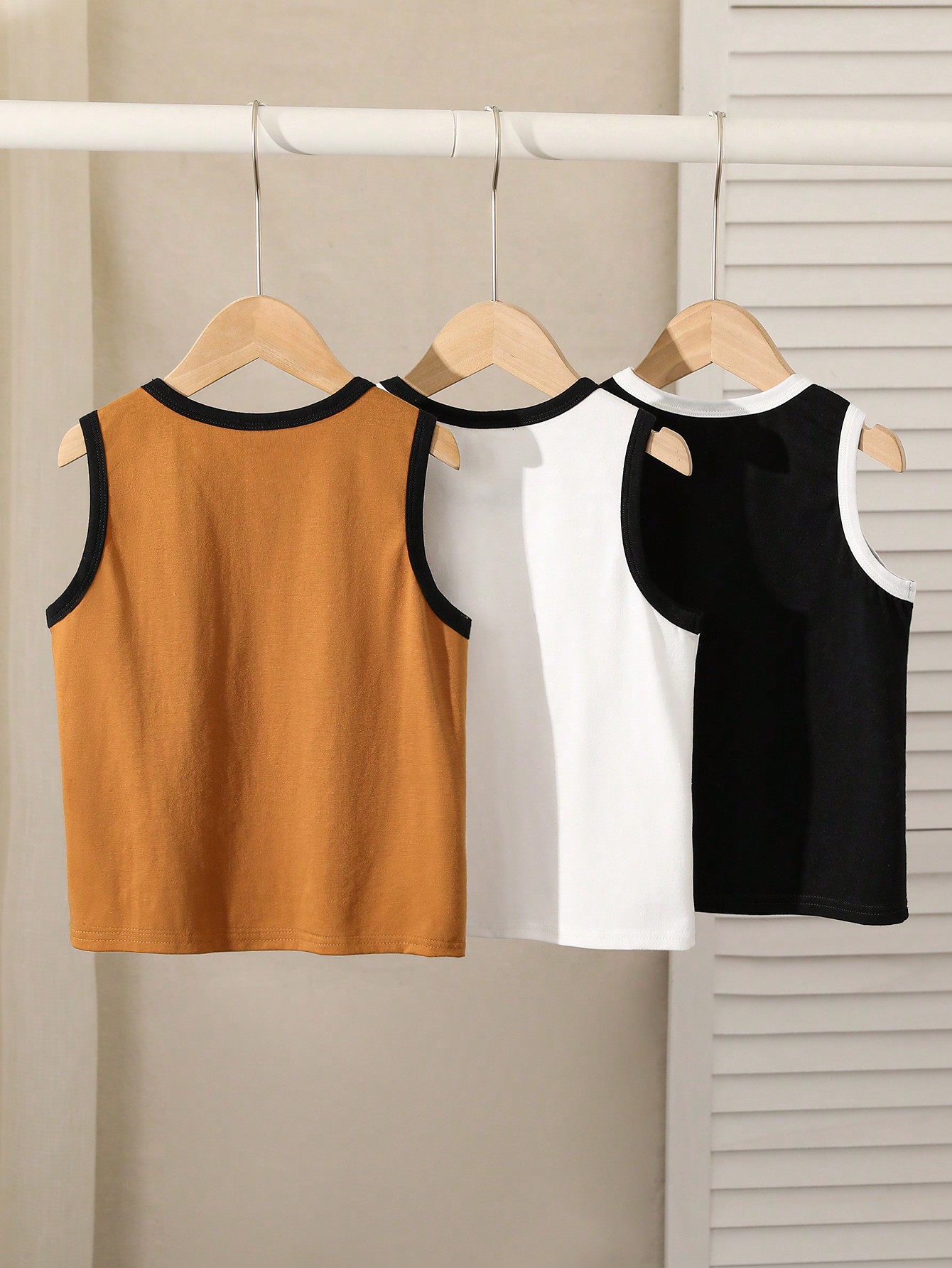 Young Boys Tanks