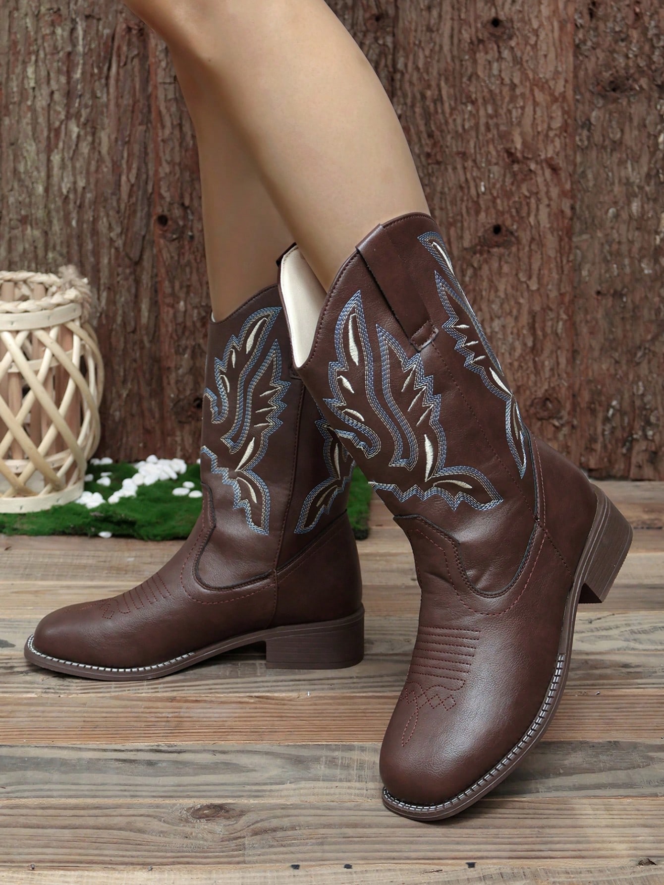 In Brown Women Mid-Calf Boots