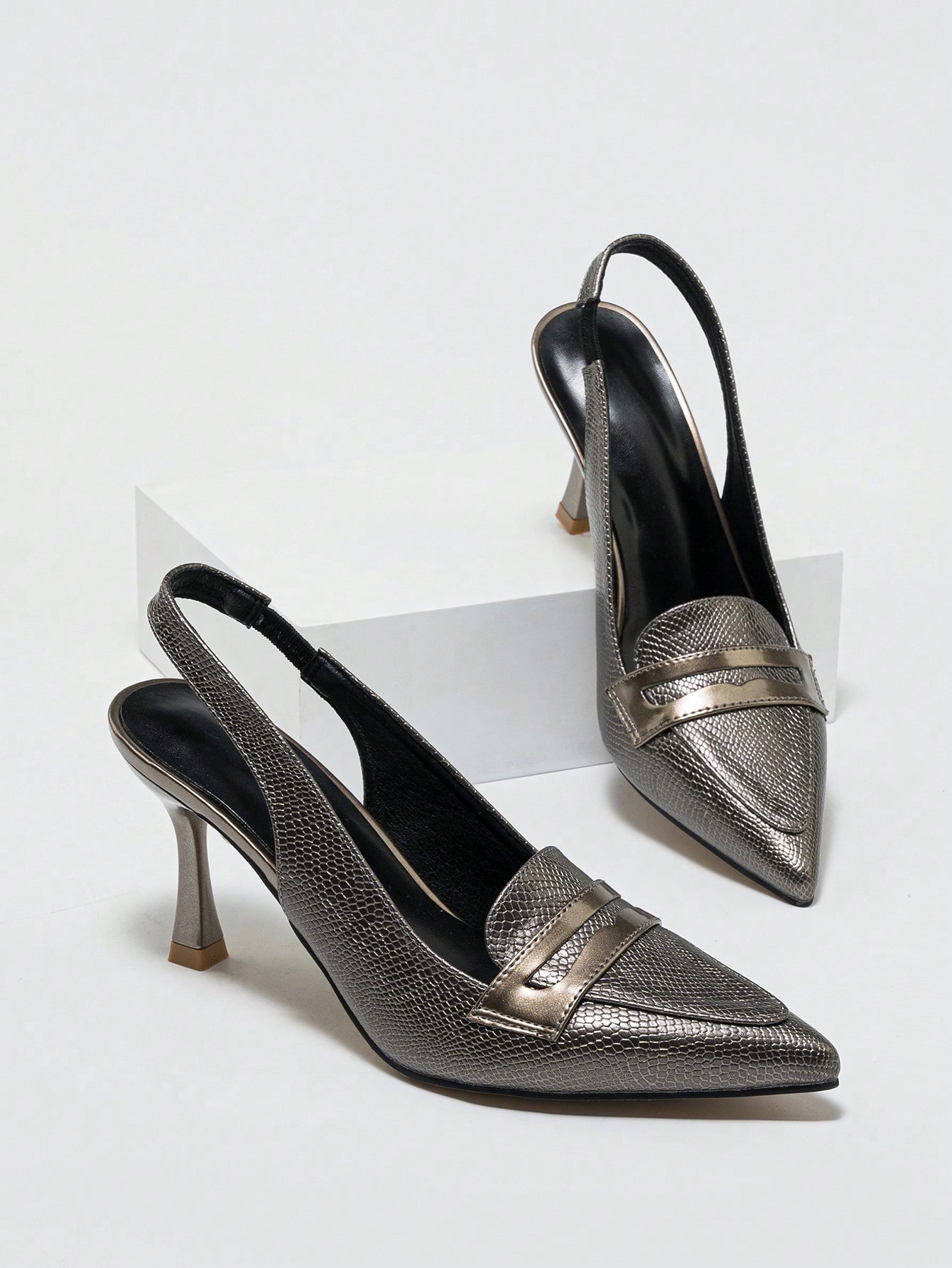 In Bronze Women Shoes