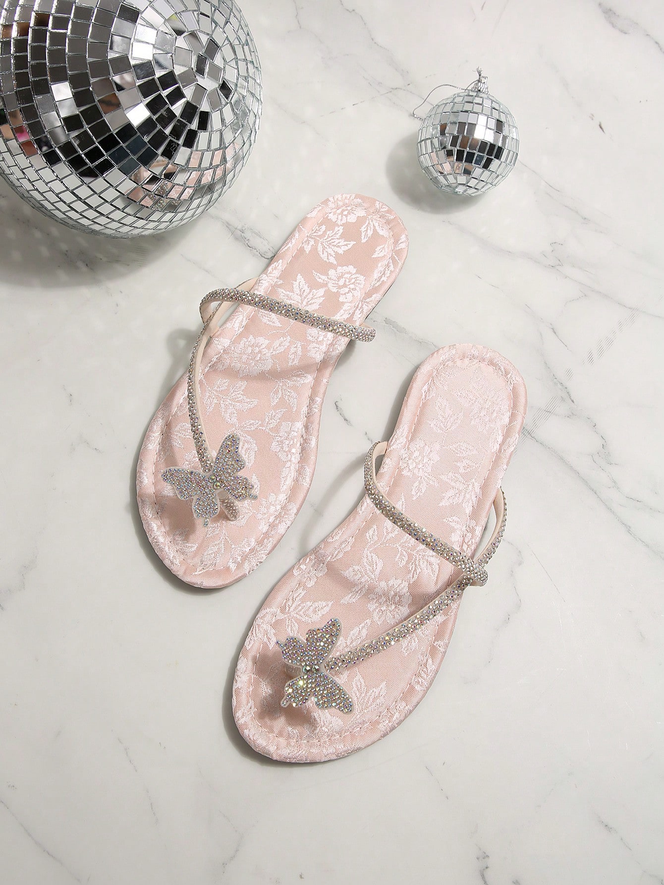 In Baby Pink Women Flat Sandals