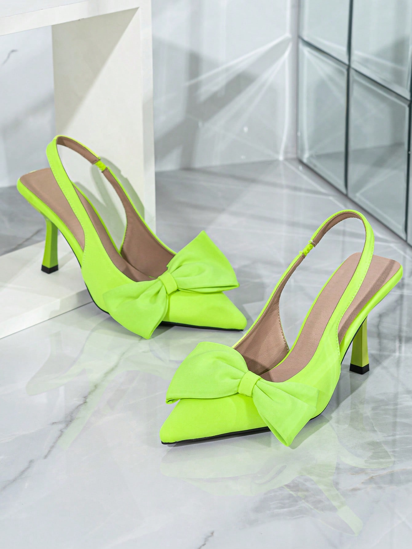 In Green Women Pumps