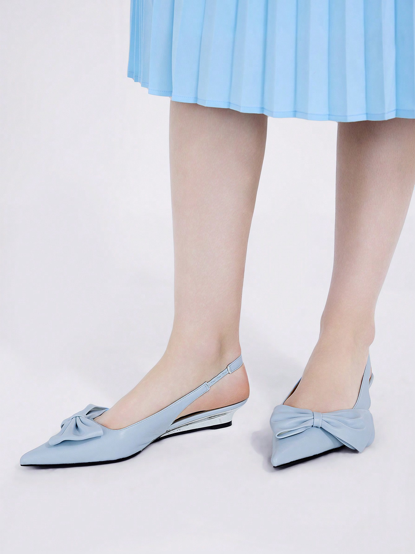 In Baby Blue Women Pumps