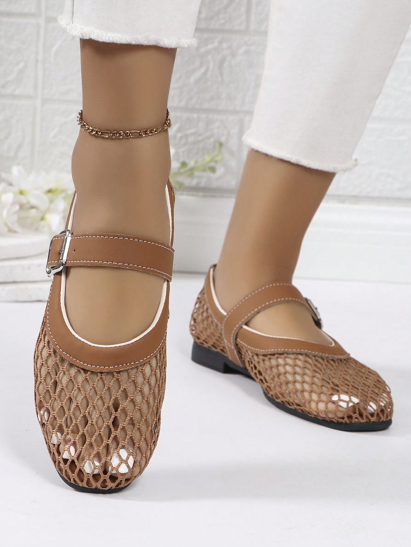 In Brown Women Flats