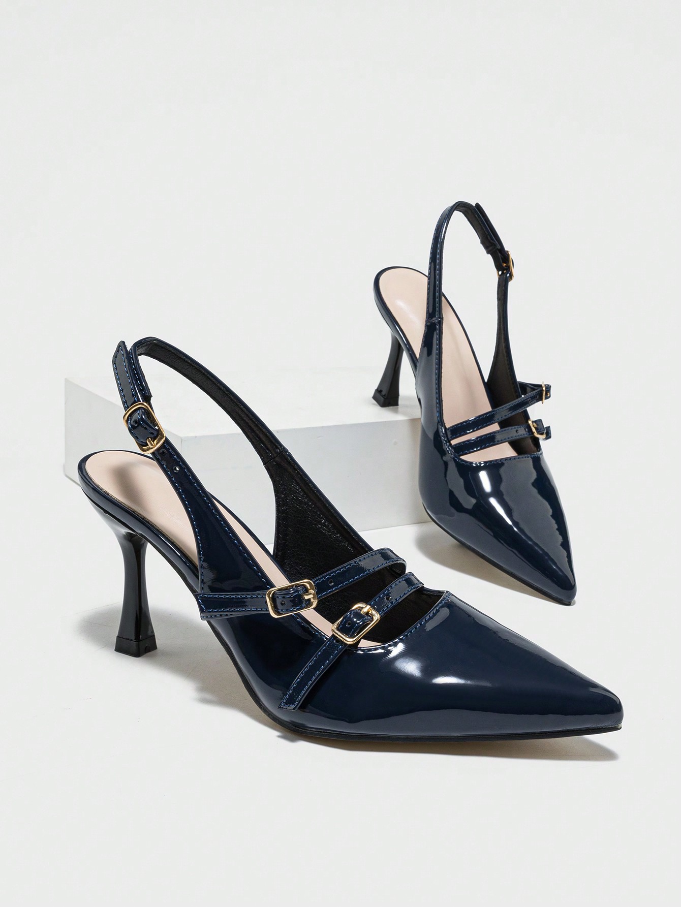 In Navy Blue Women Pumps