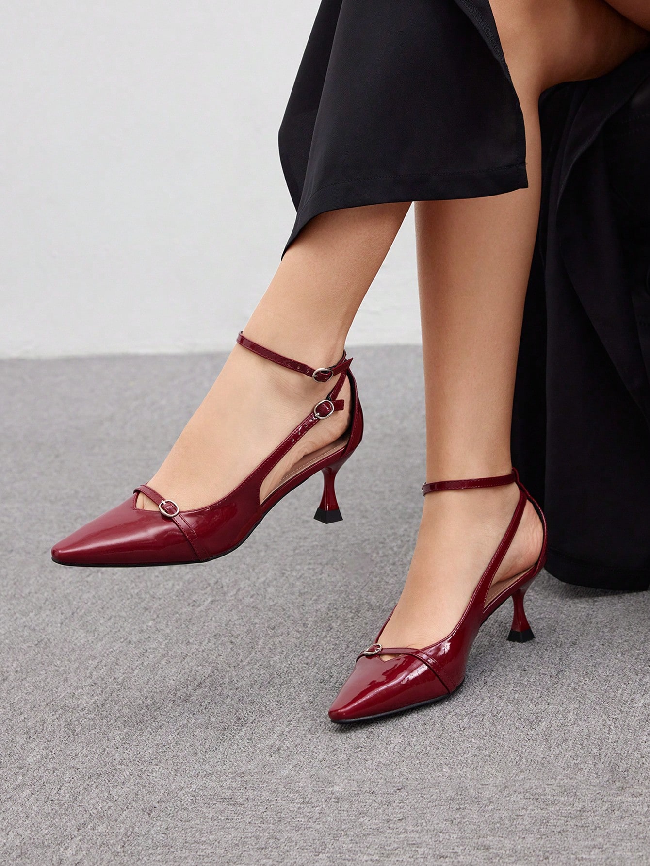 In Burgundy Women Pumps