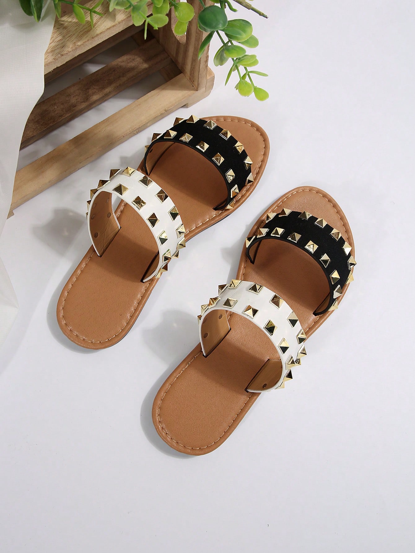 In Black and White Women Sandals