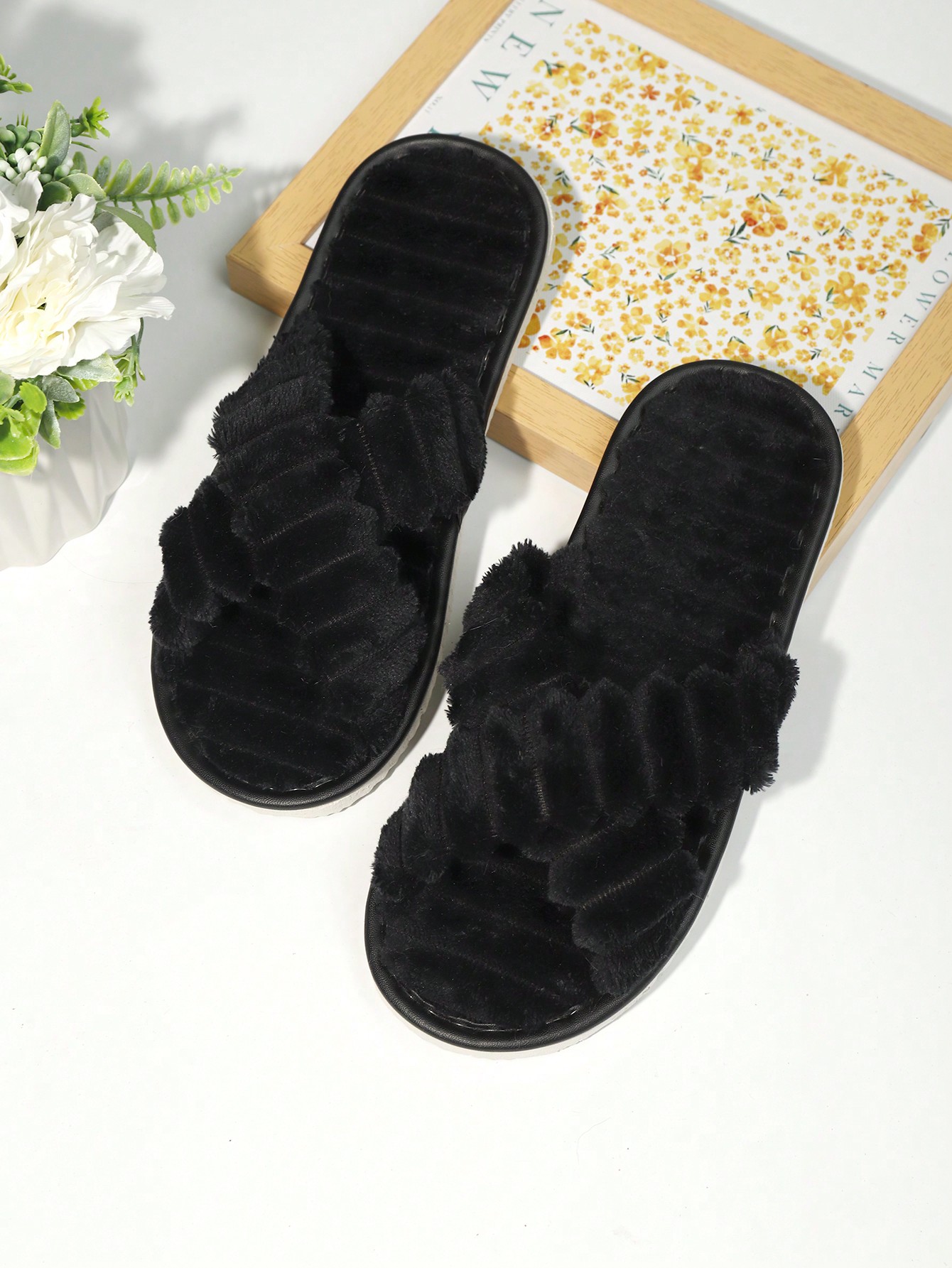 In Black Women Home Slippers