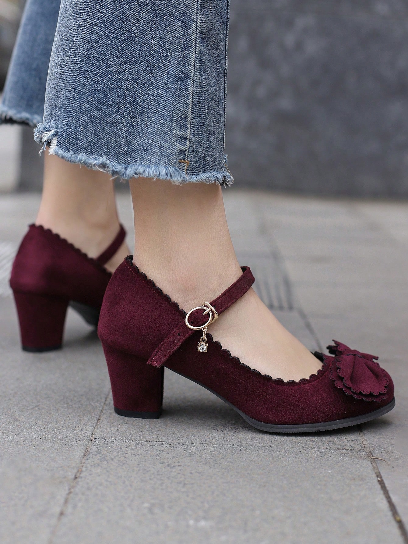 In Burgundy Women Pumps