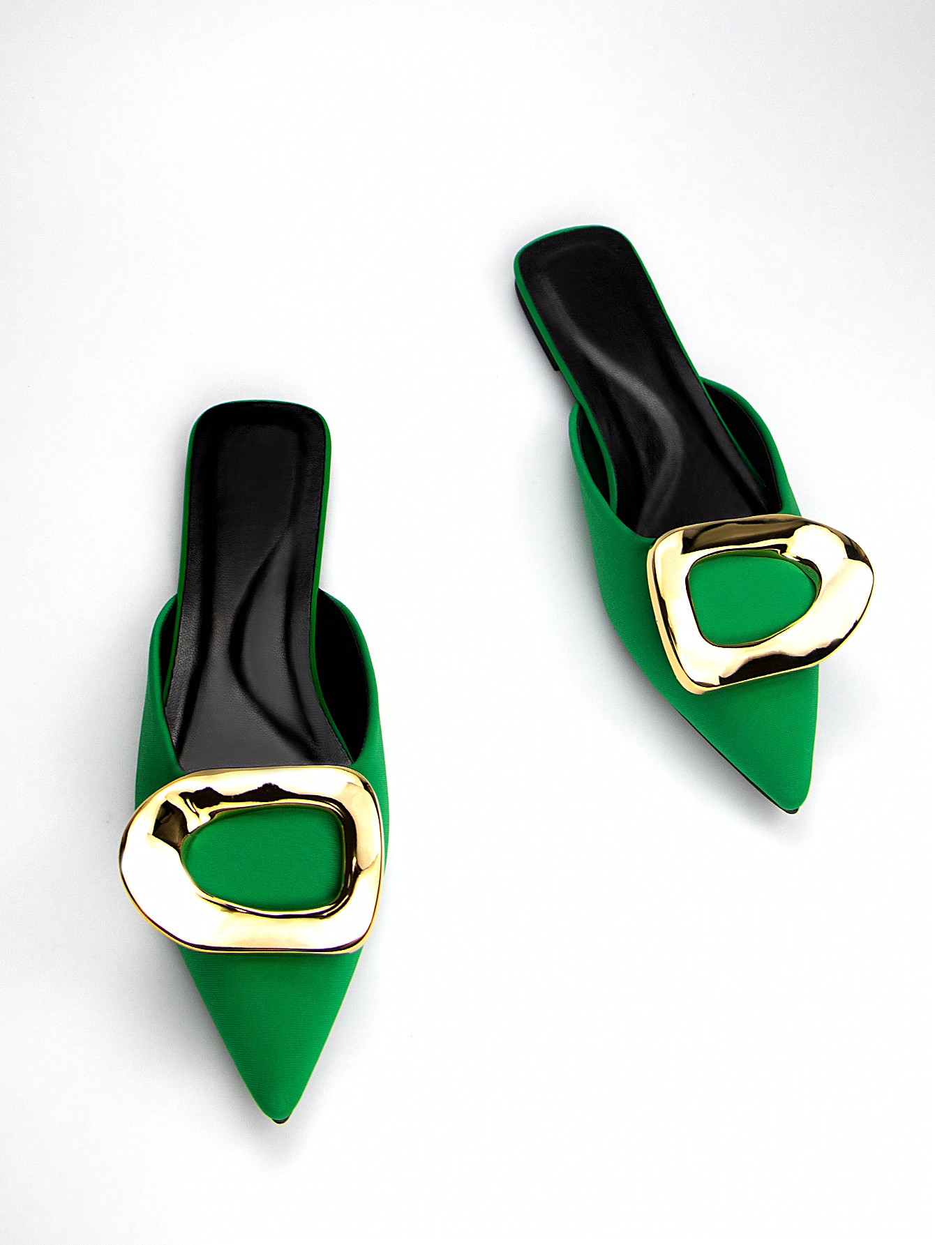 In Green Women Flats