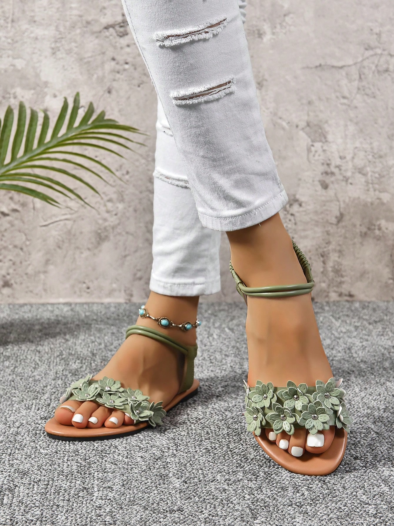 In Green Women Flat Sandals