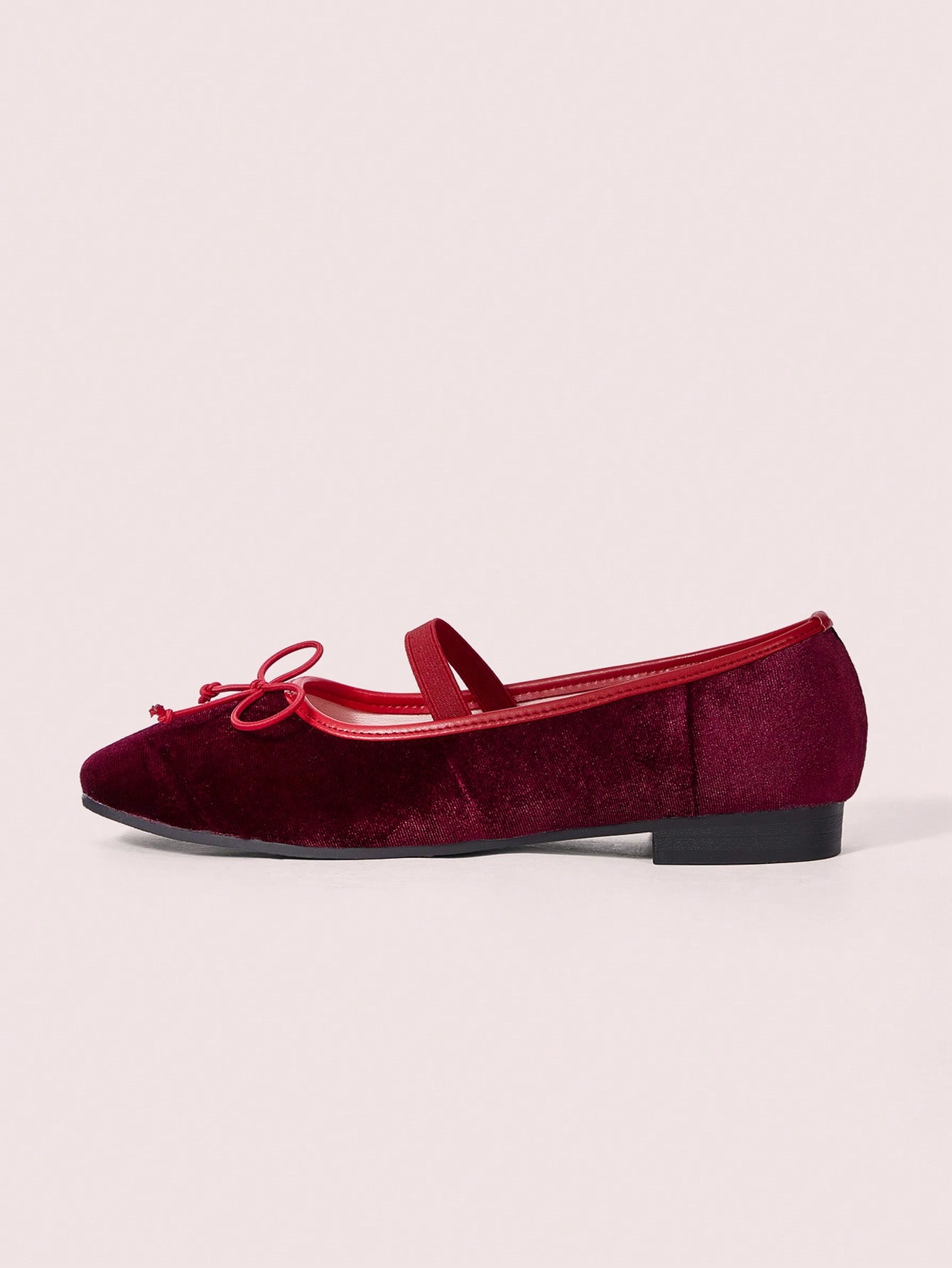 In Burgundy Women Flats