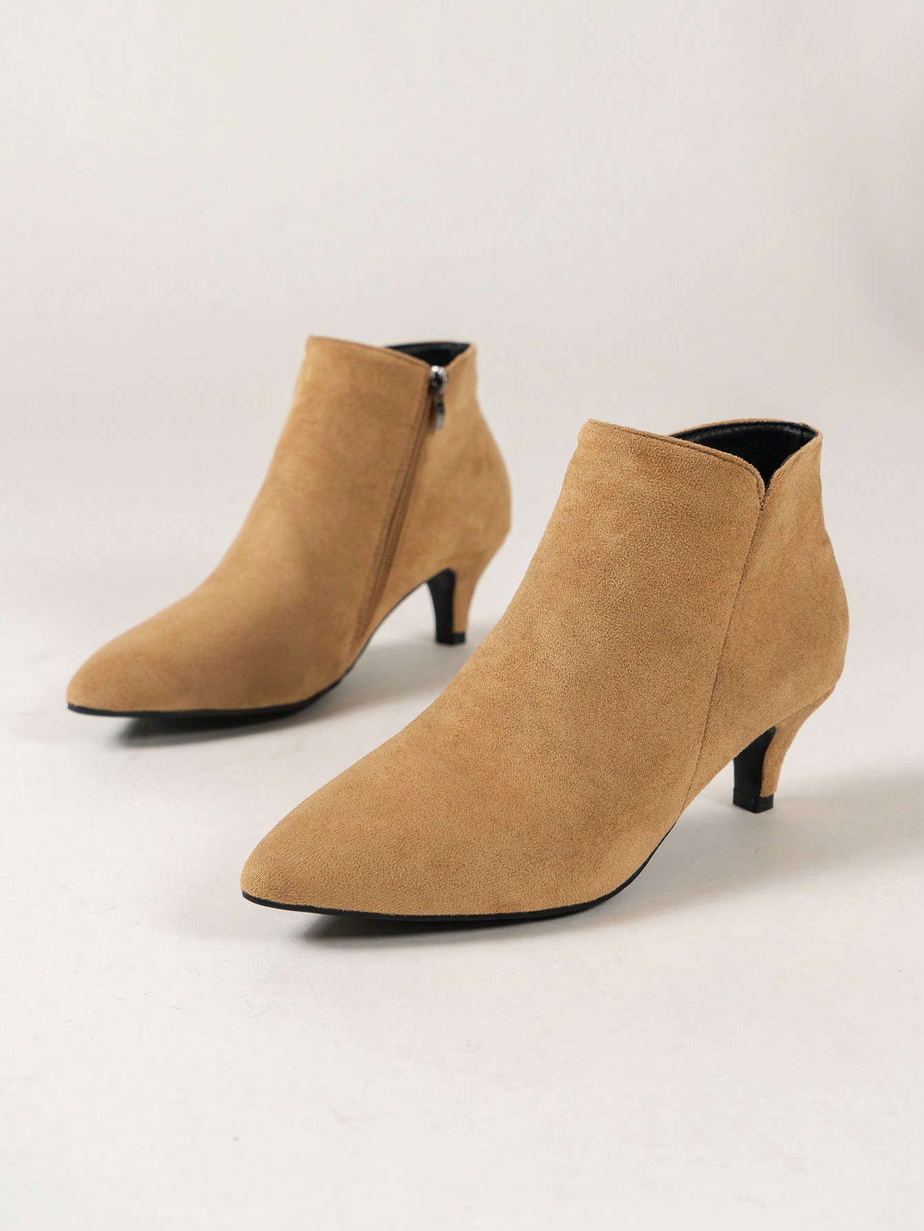 In Camel Women Fashion Boots