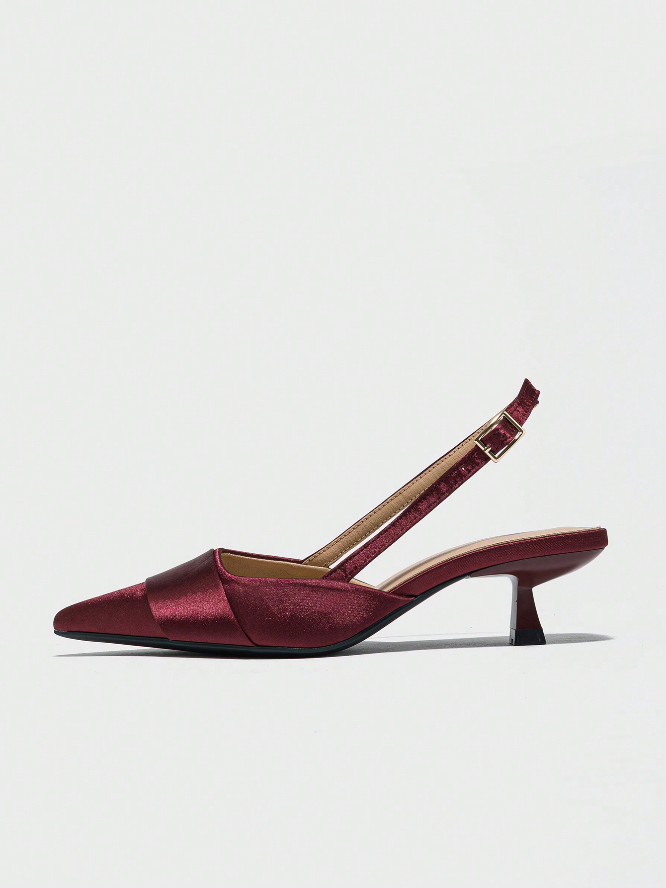 In Burgundy Women Pumps