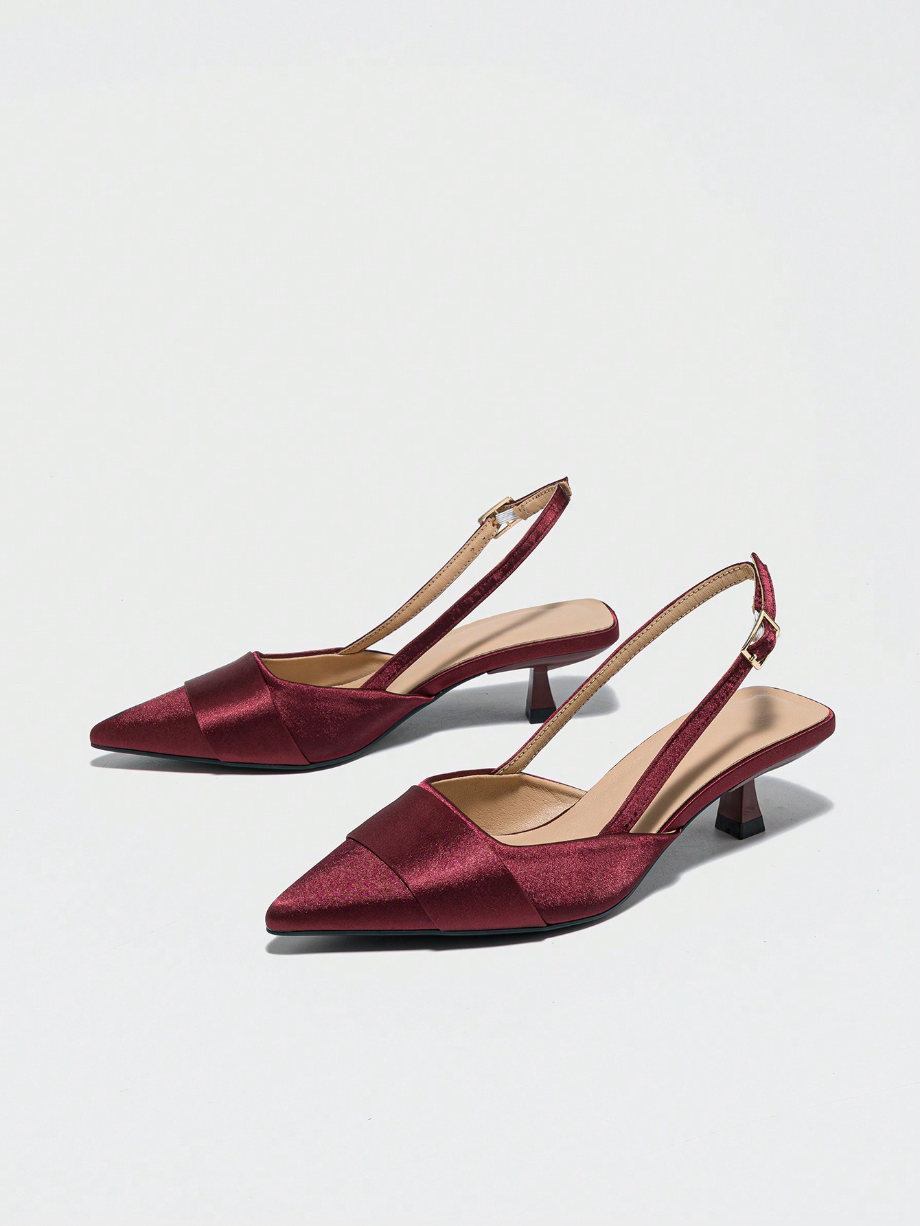 In Burgundy Women Pumps