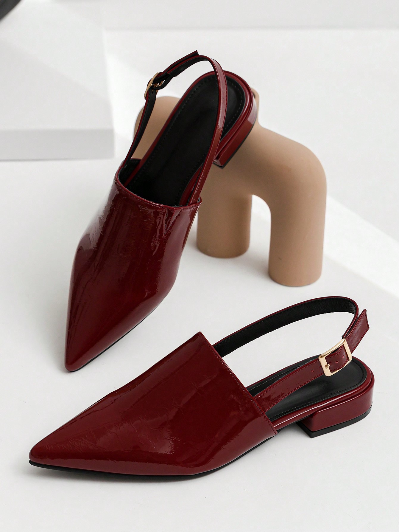 In Burgundy Women Flats