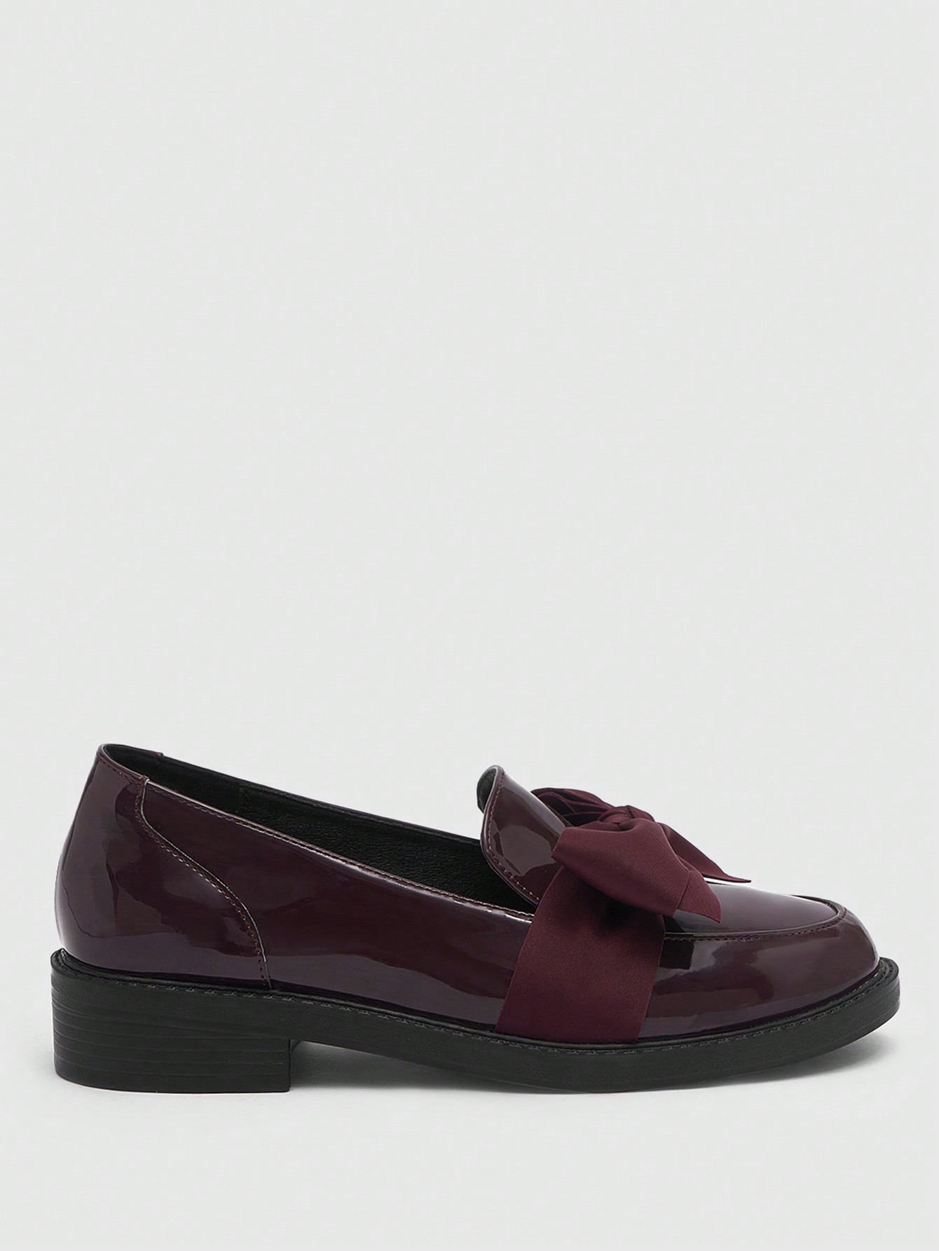 In Burgundy Women Flats