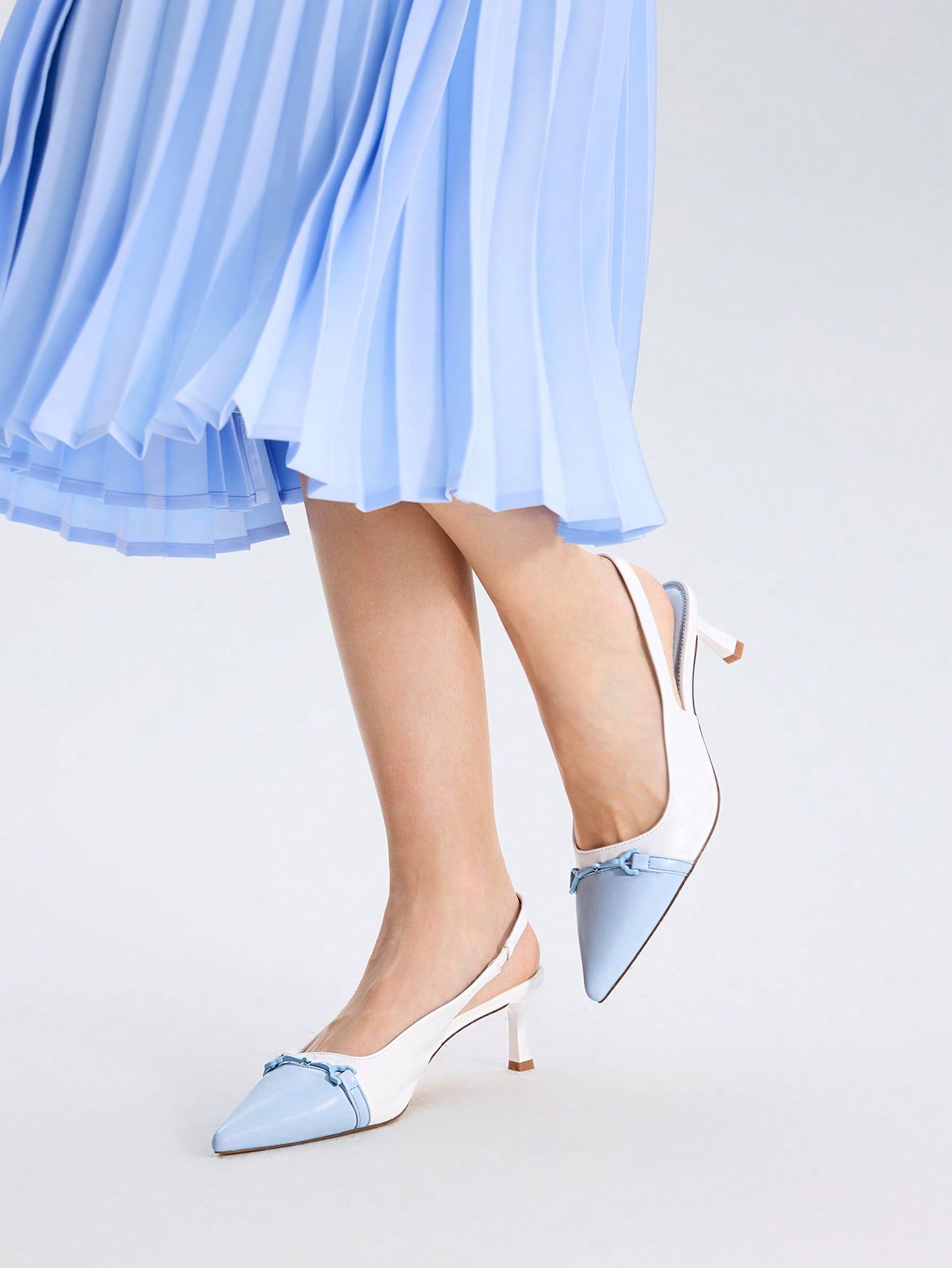 In Blue Women Pumps