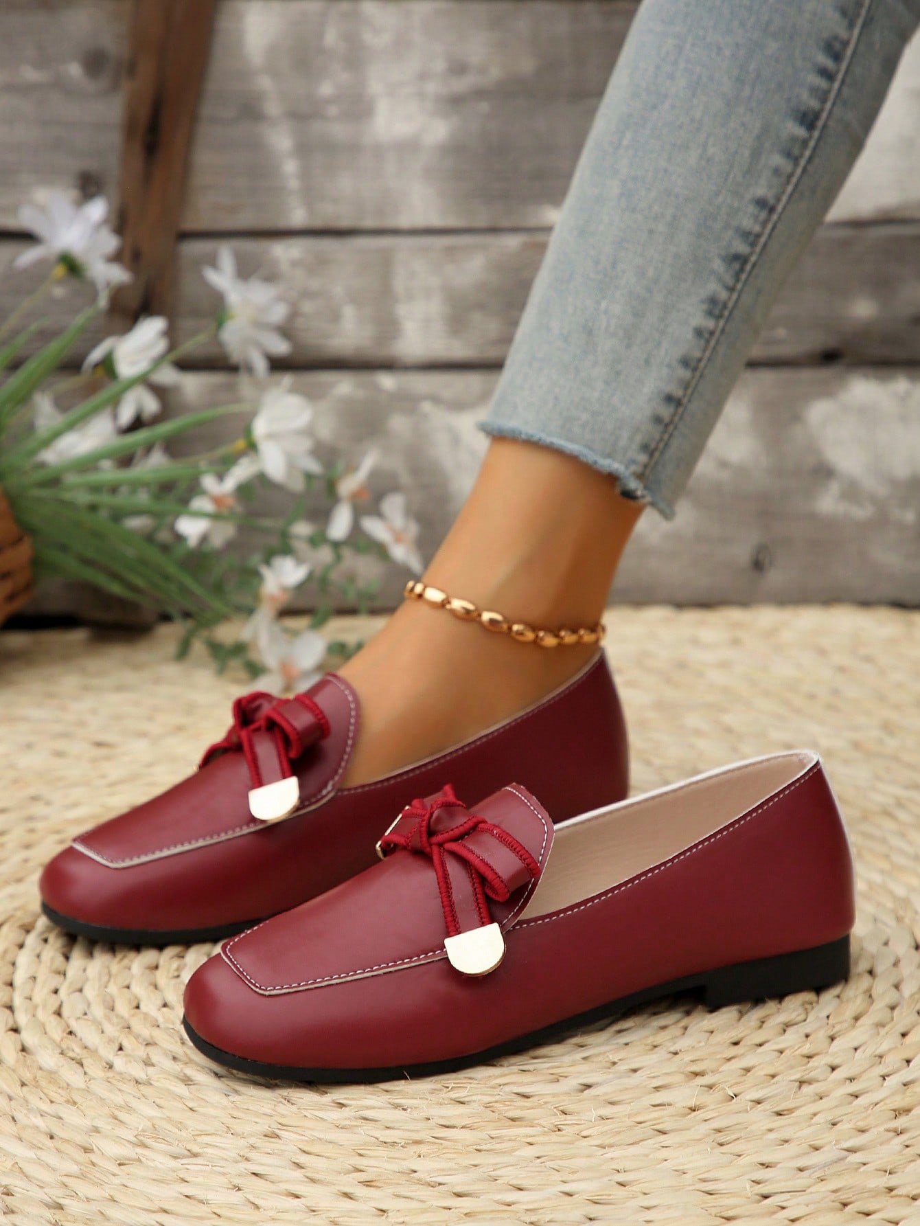 In Burgundy Women Flats