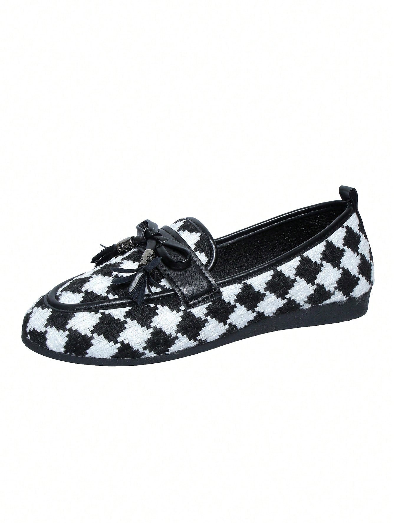 In Black and White Women Flats