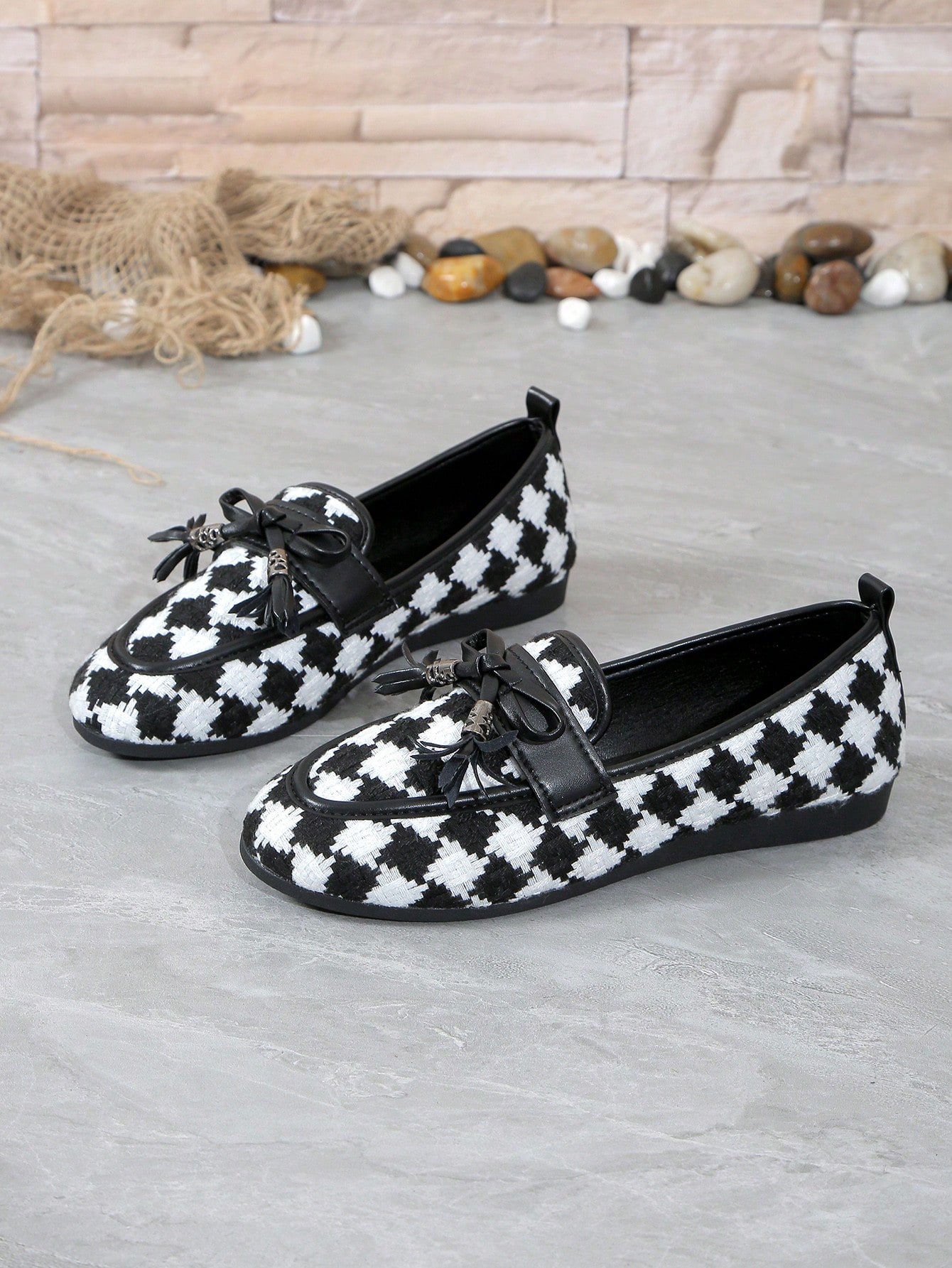 In Black and White Women Flats