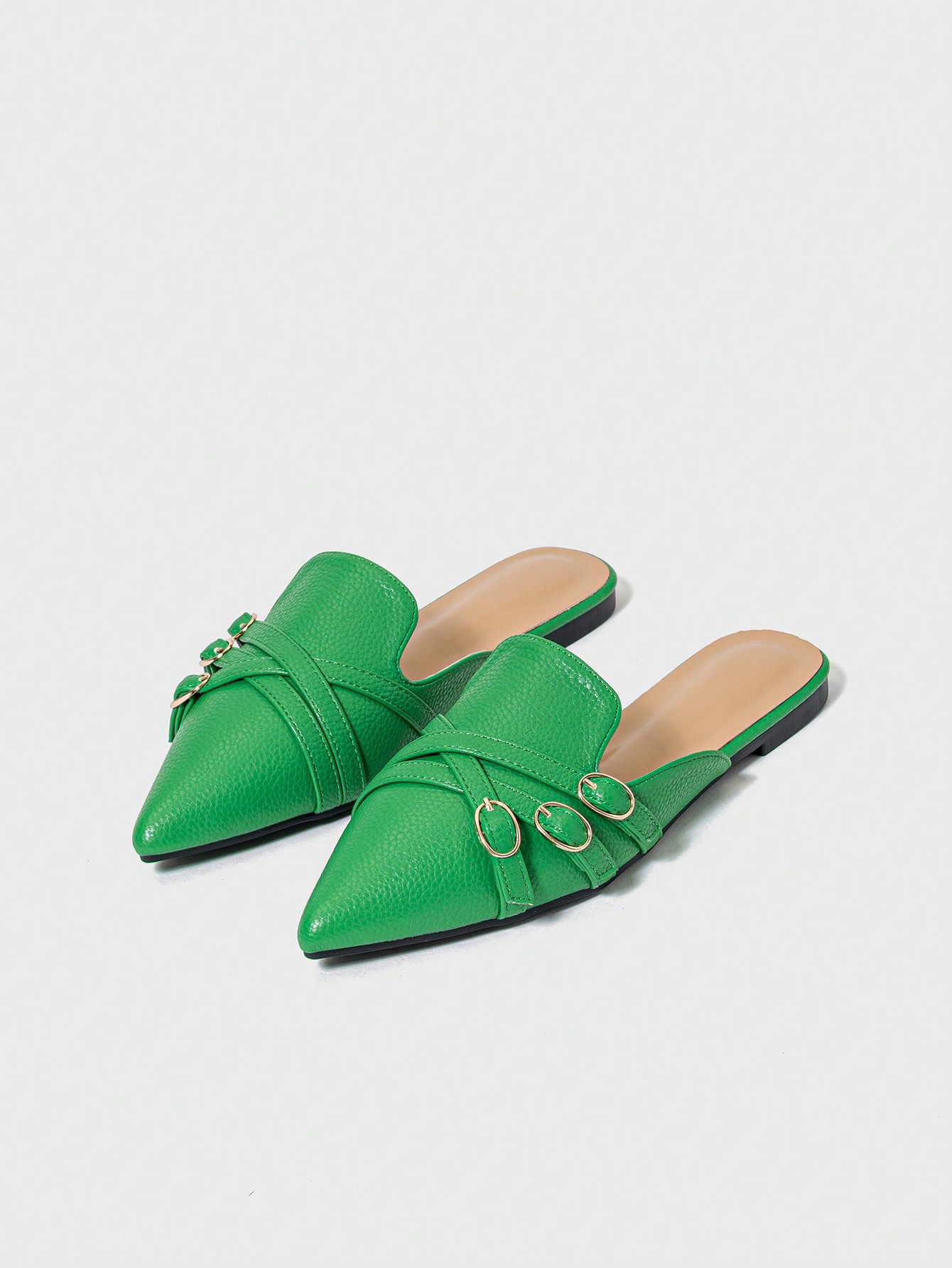 In Green Women Flats