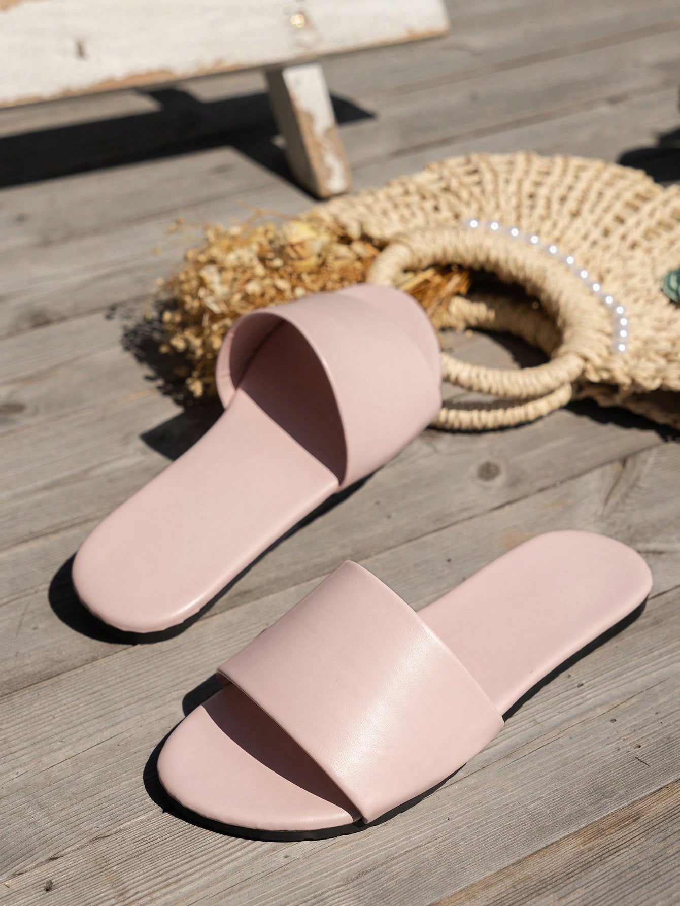 In Baby Pink Women Flat Sandals