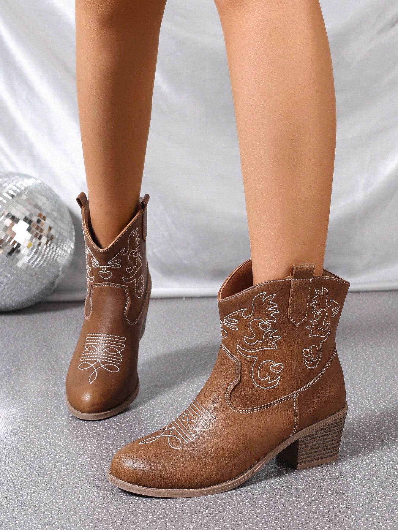 In Brown Women Ankle Boots & Booties