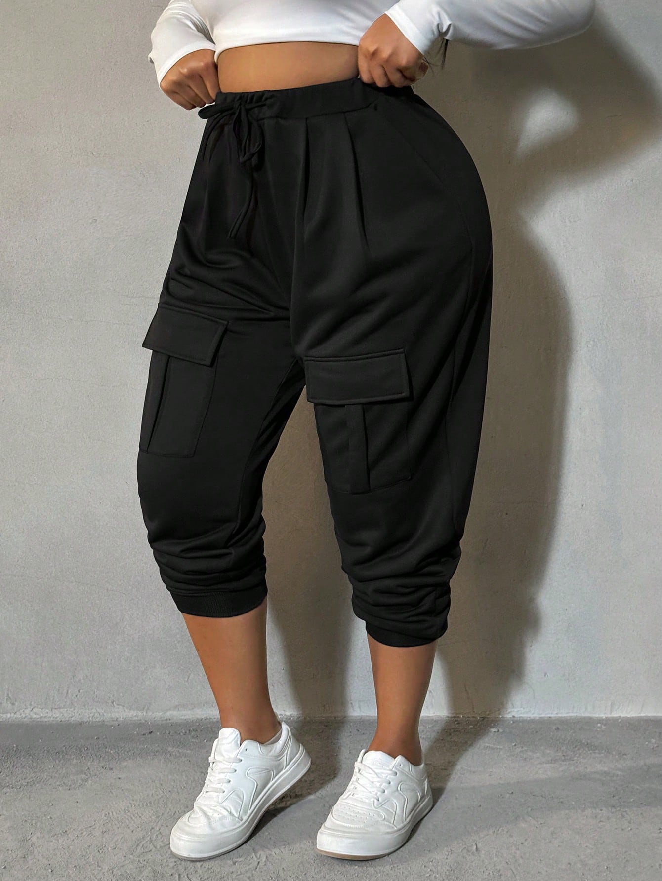 In Black Plus Size Sweatpants